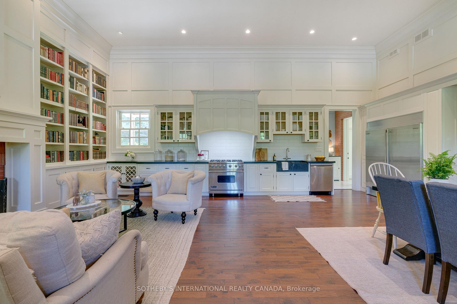 2877 McSherry Lane