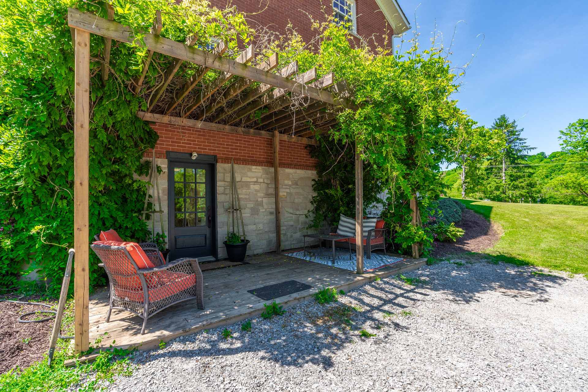 2877 McSherry Lane
