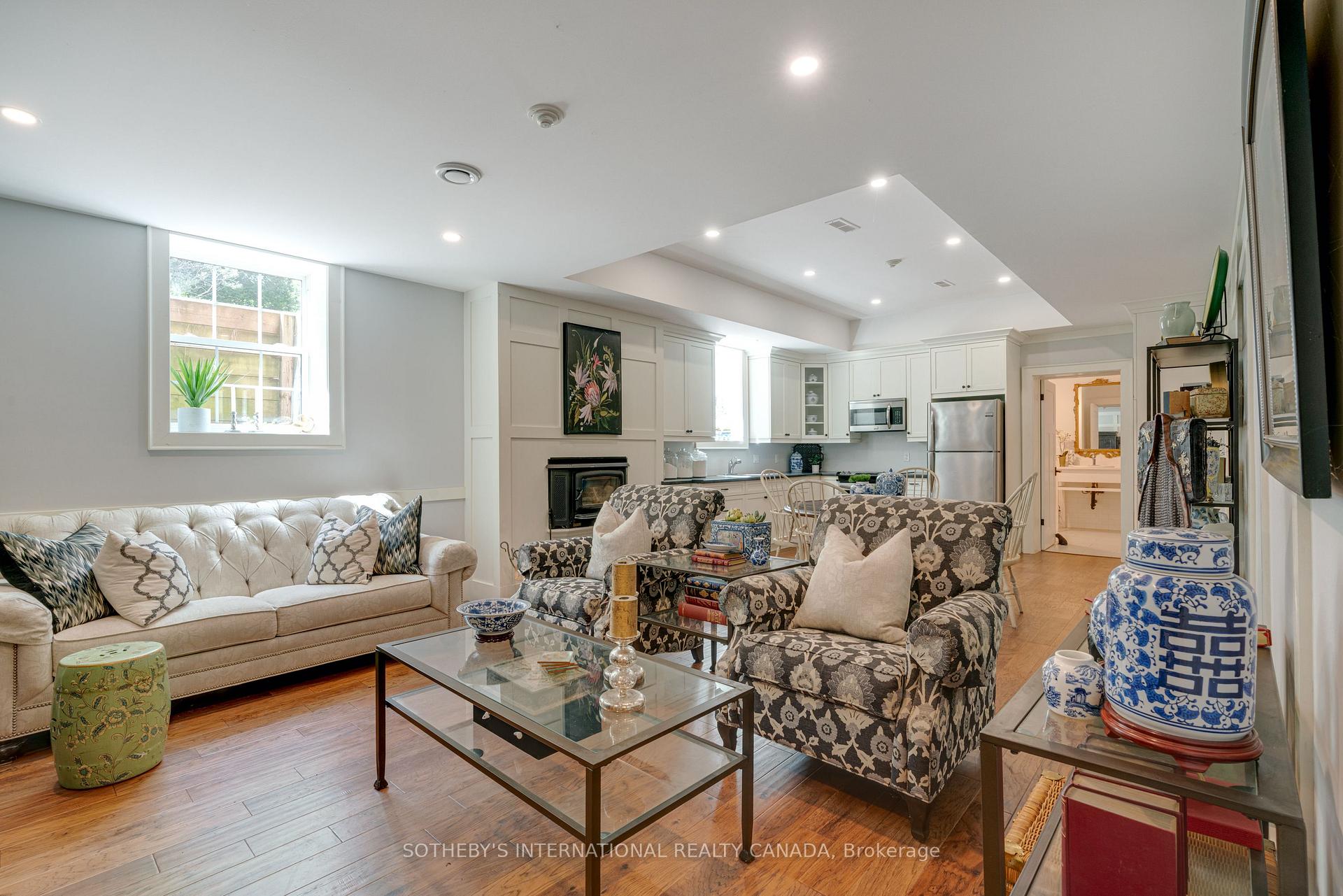 2877 McSherry Lane