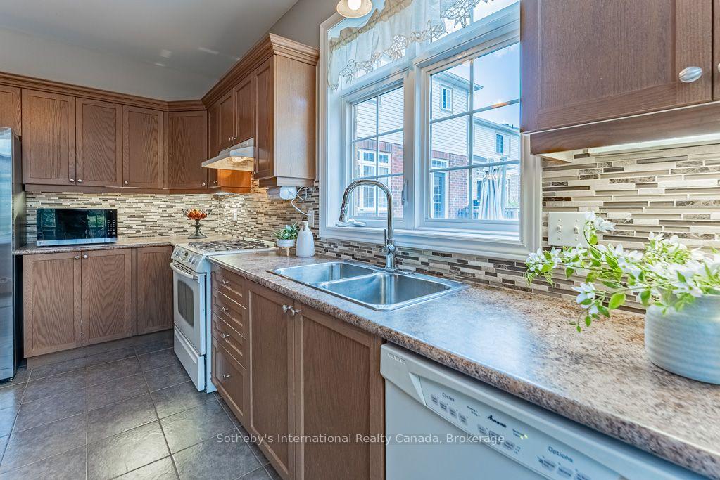 12 Bousfield Court