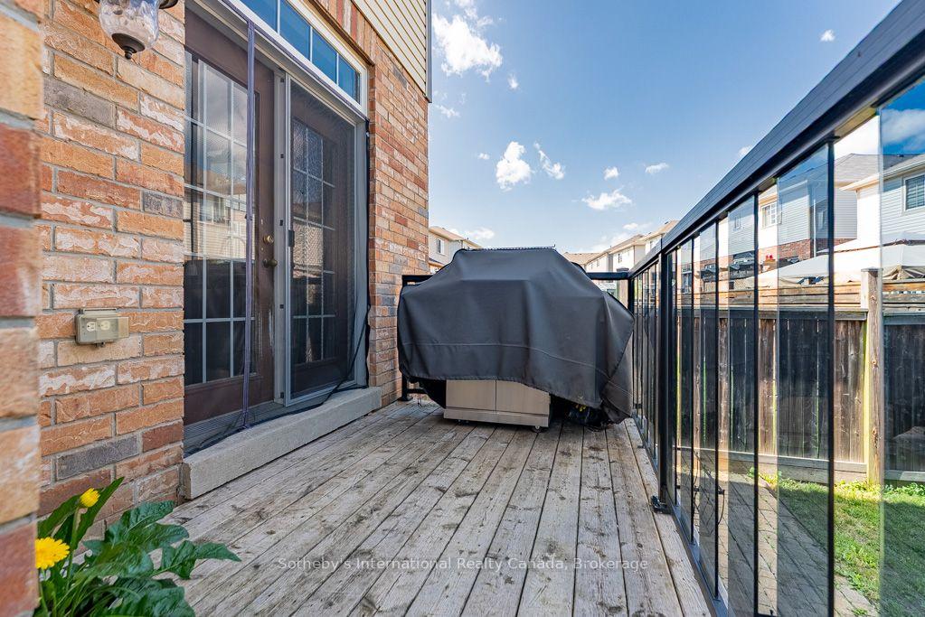 12 Bousfield Court