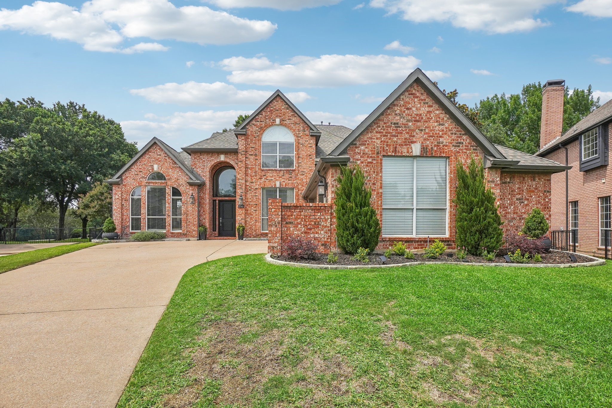 2740 Brookside Lane