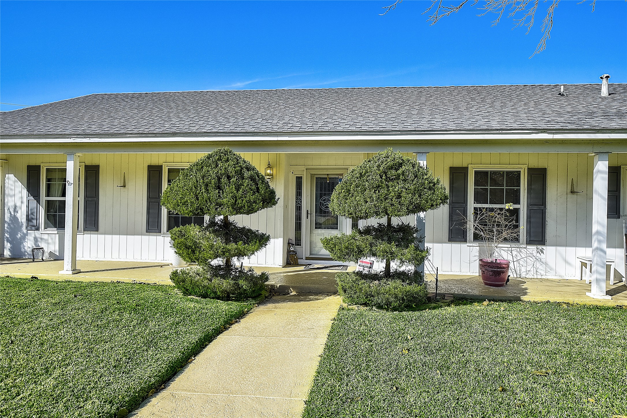 3511 Apple Valley Drive