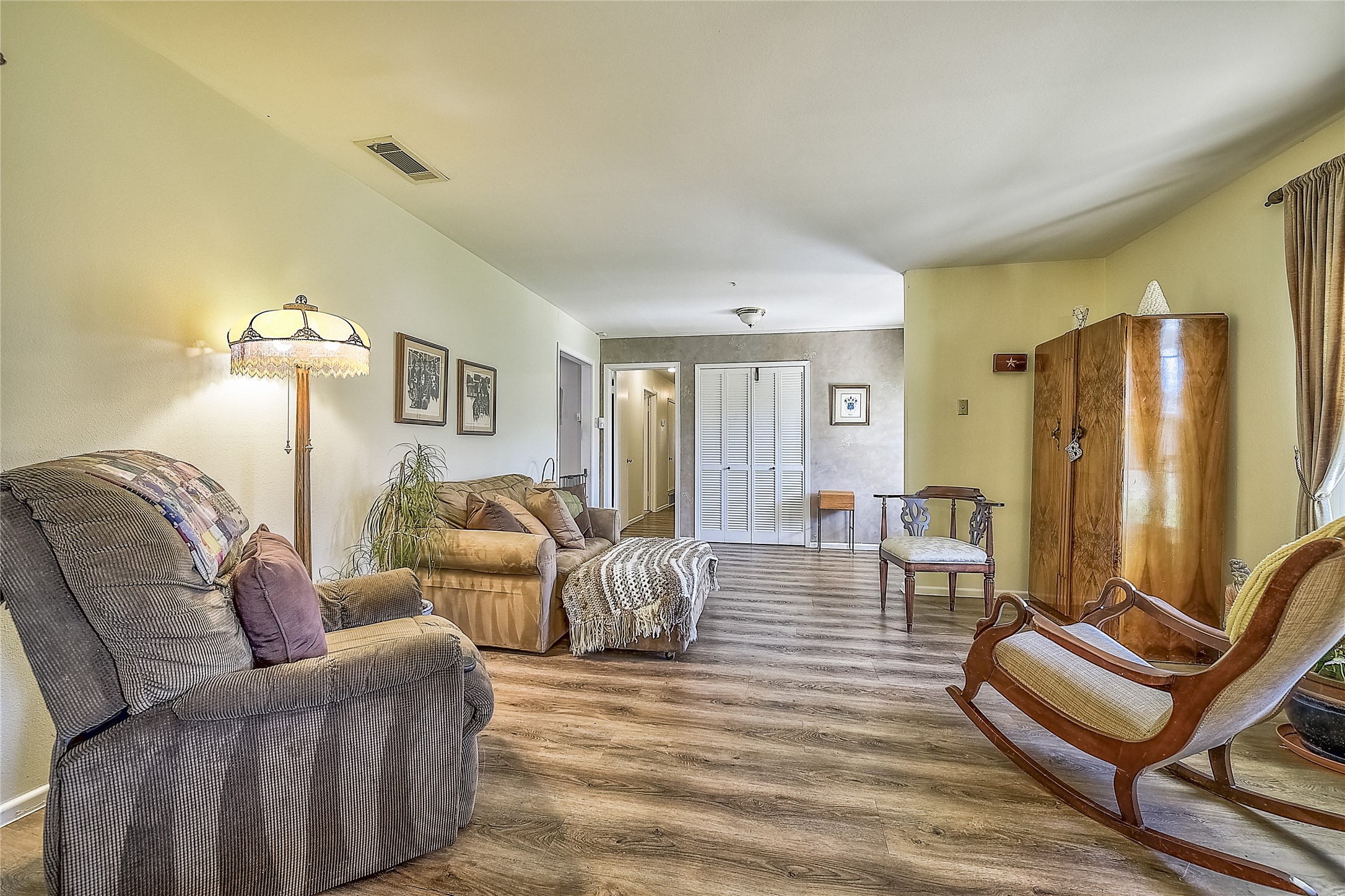 3511 Apple Valley Drive