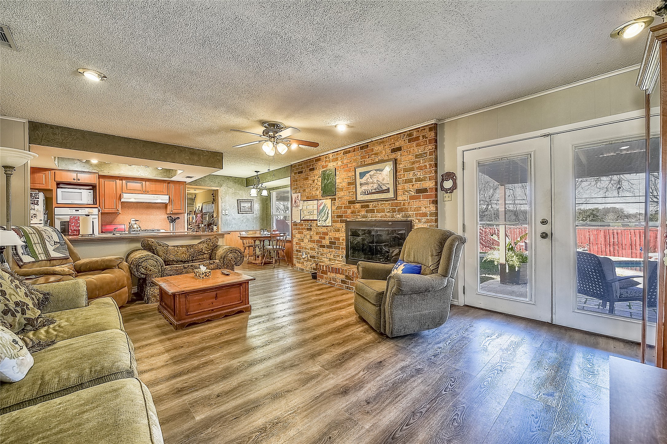 3511 Apple Valley Drive