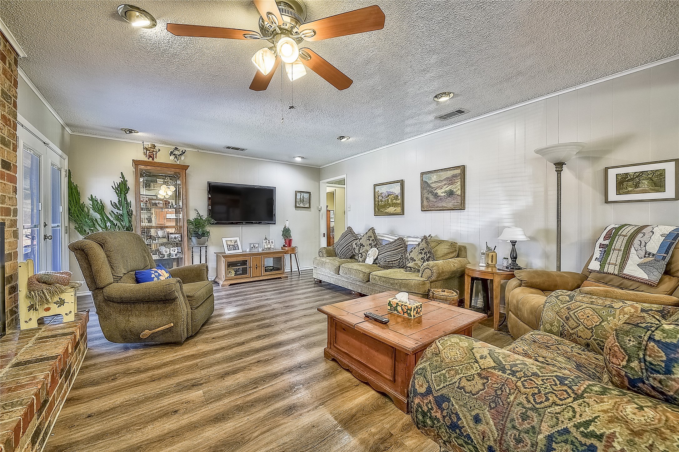 3511 Apple Valley Drive