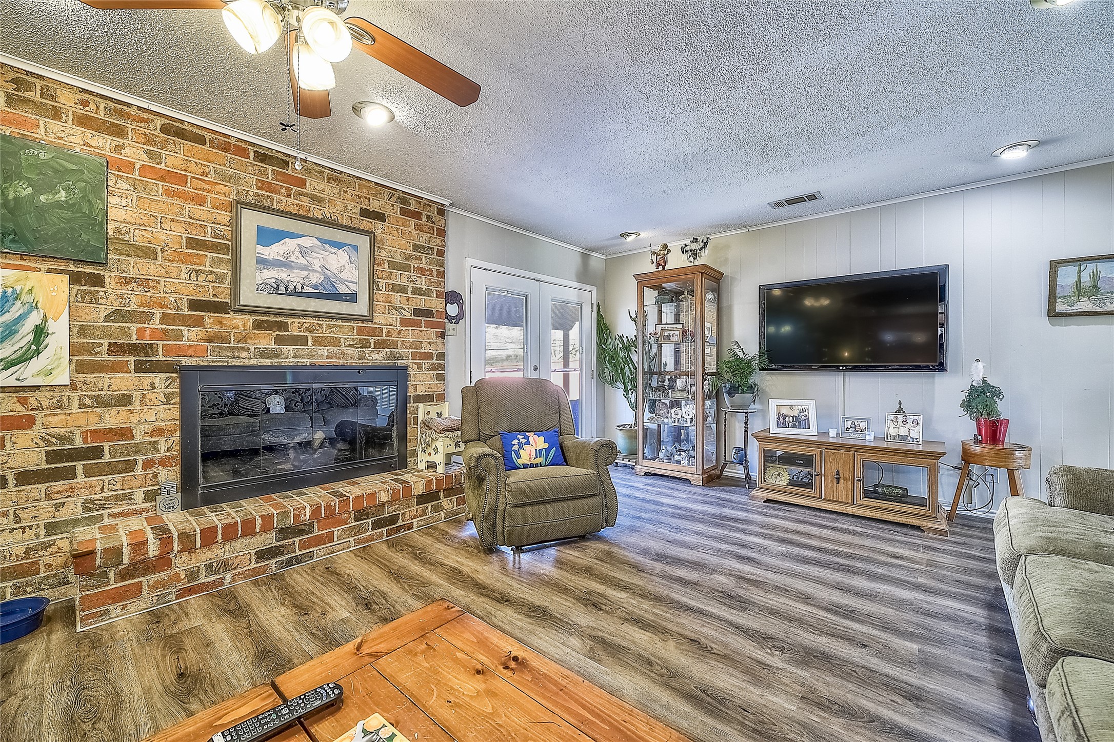 3511 Apple Valley Drive