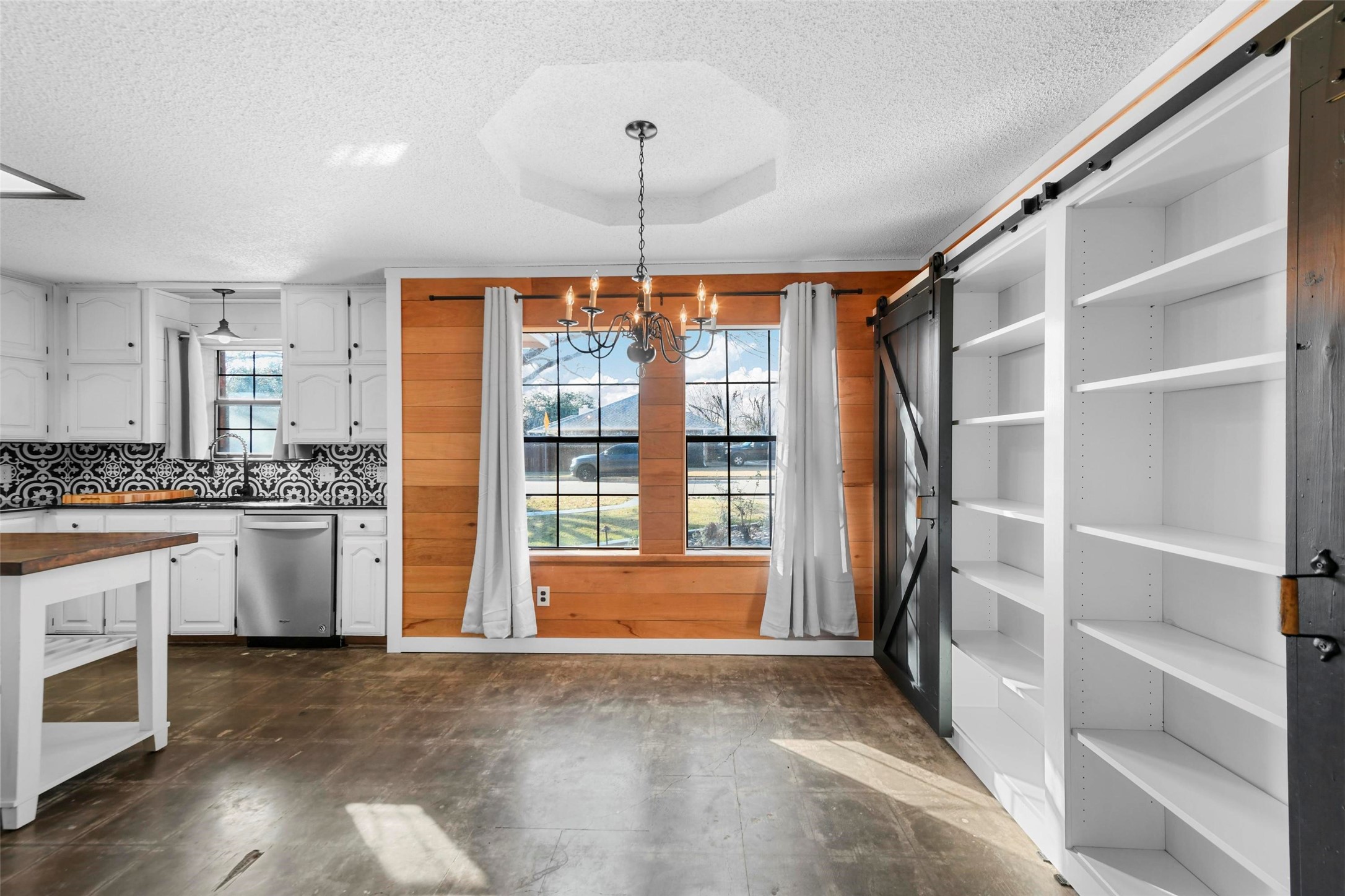 563 Bluebonnet Drive