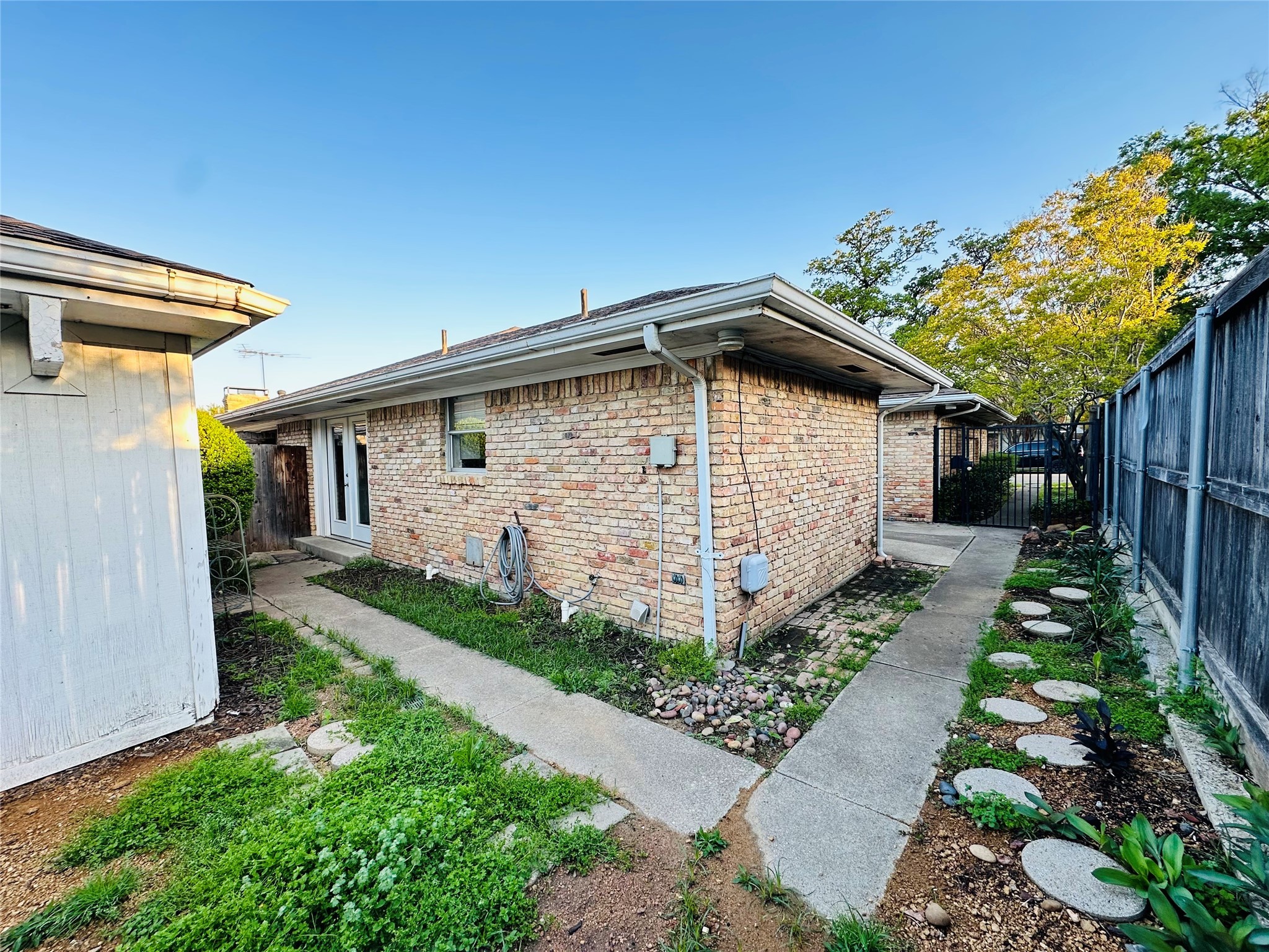 3644 Stables Lane