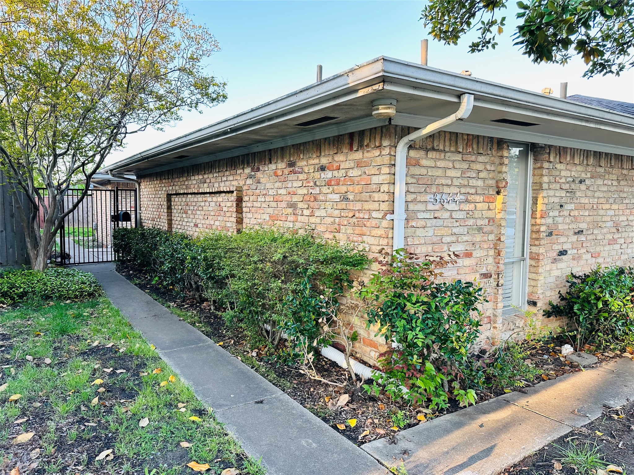 3644 Stables Lane