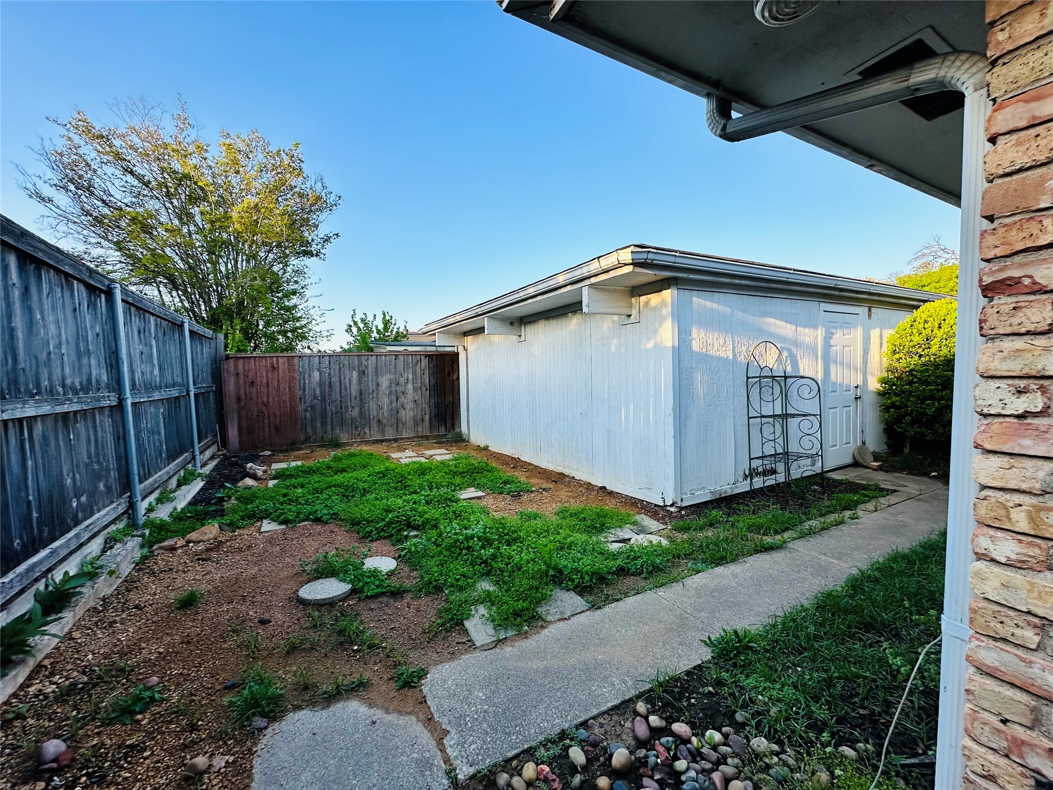 3644 Stables Lane