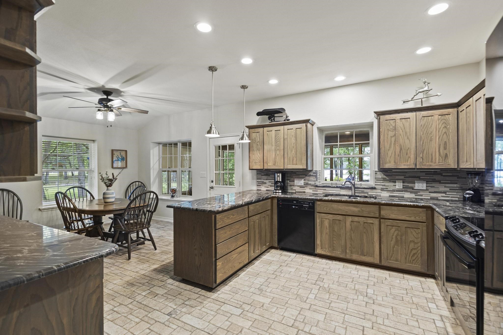 9106 Timber Creek