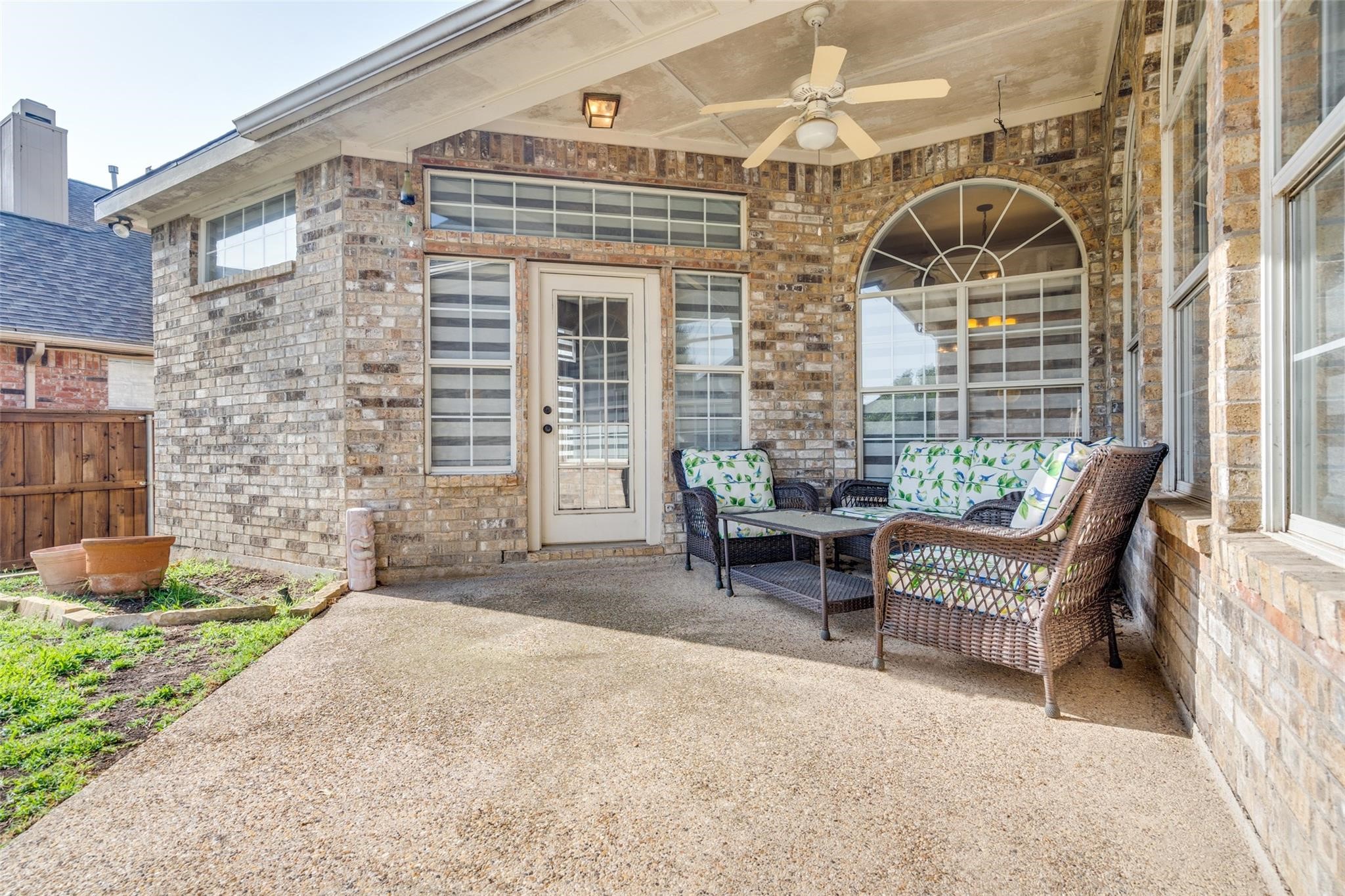 2913 Bellerive Drive