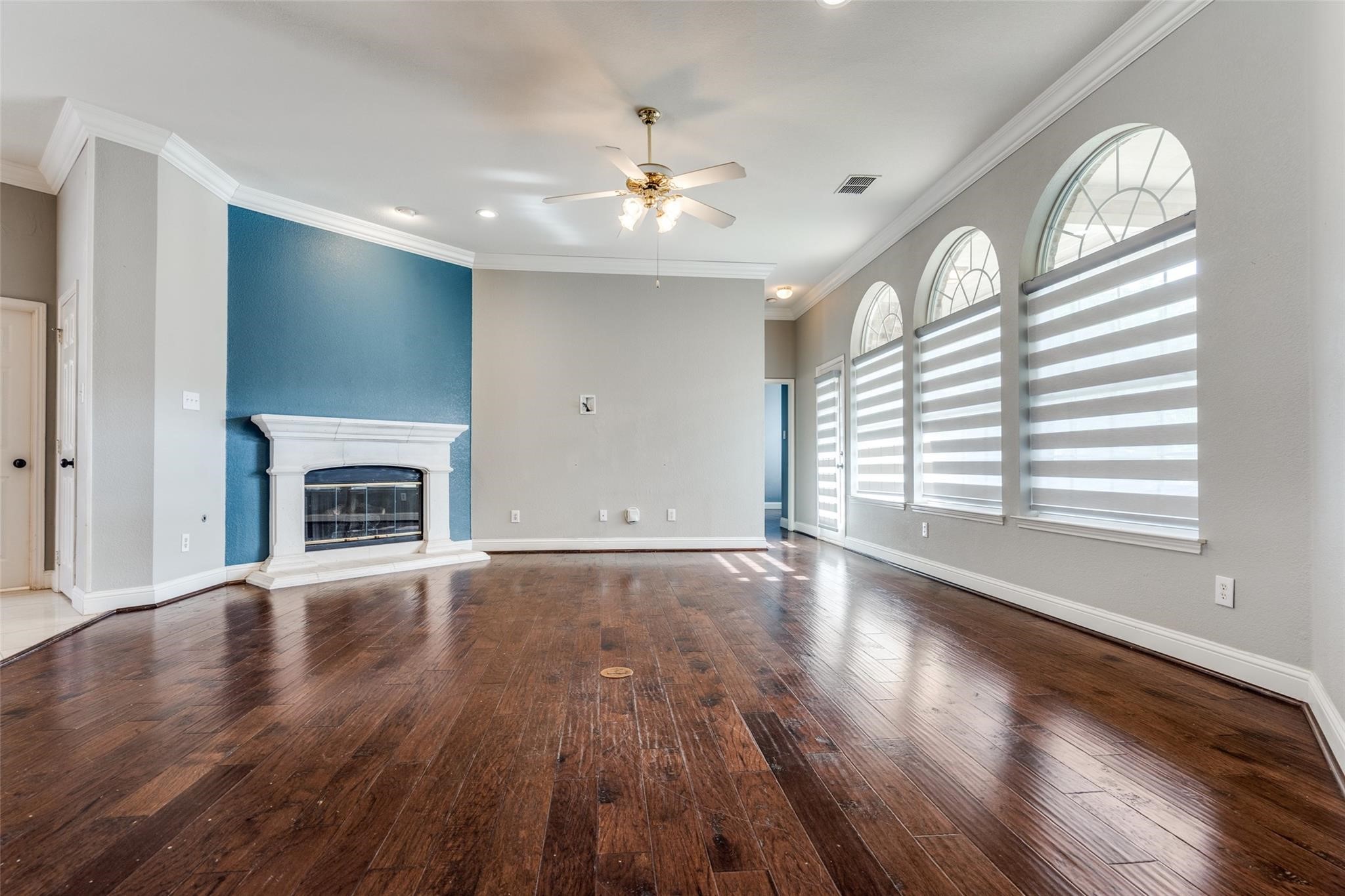 2913 Bellerive Drive
