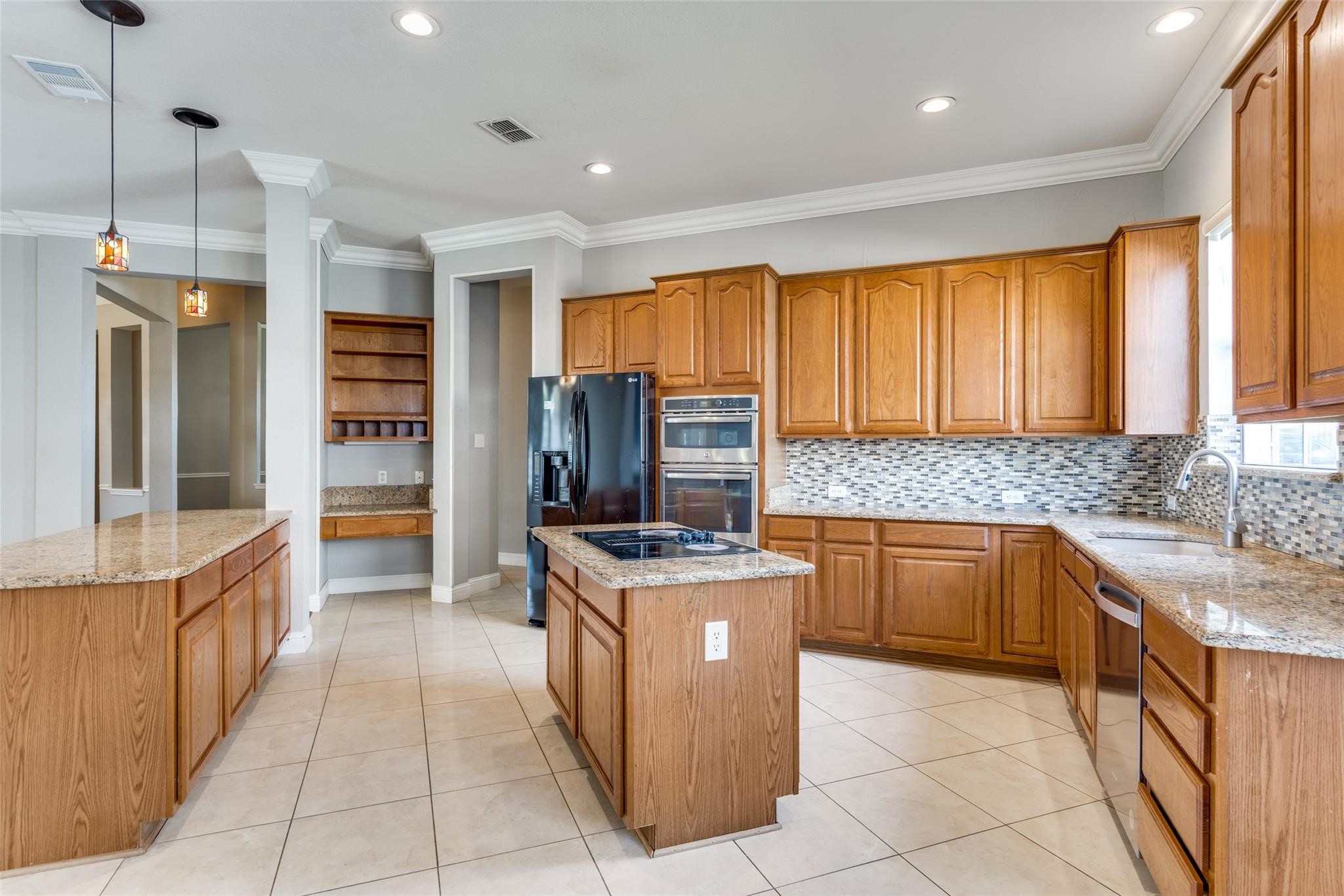 2913 Bellerive Drive