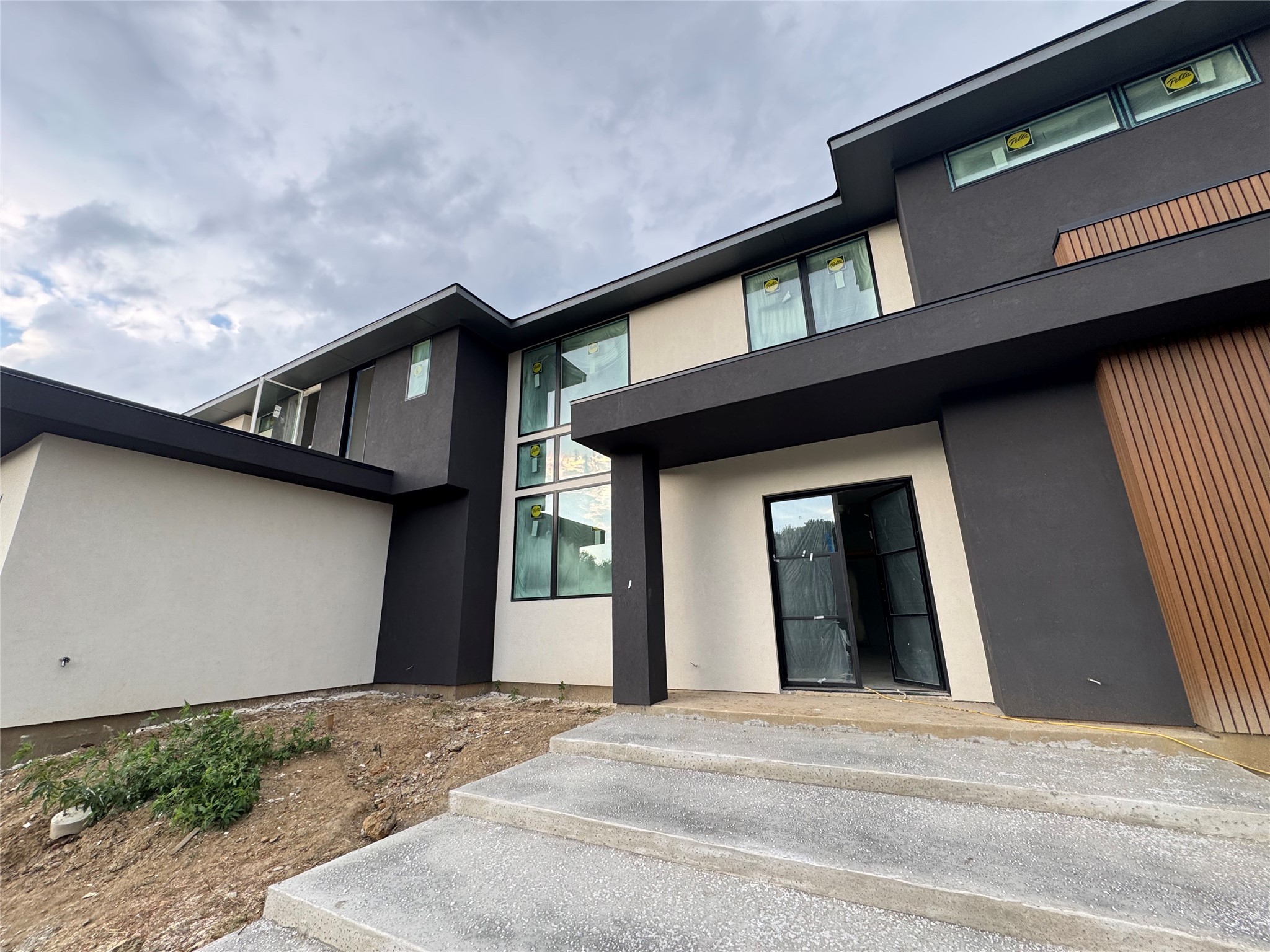 6301 Tiffany Oaks Lane