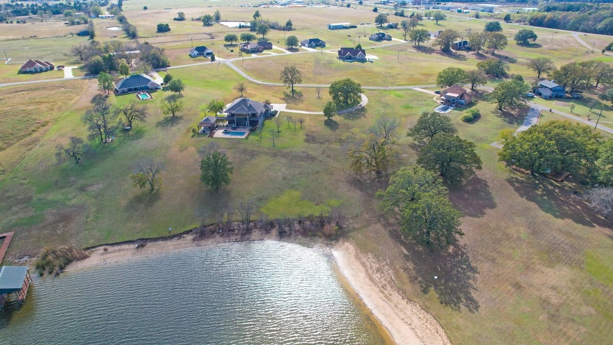 7320 S Shore