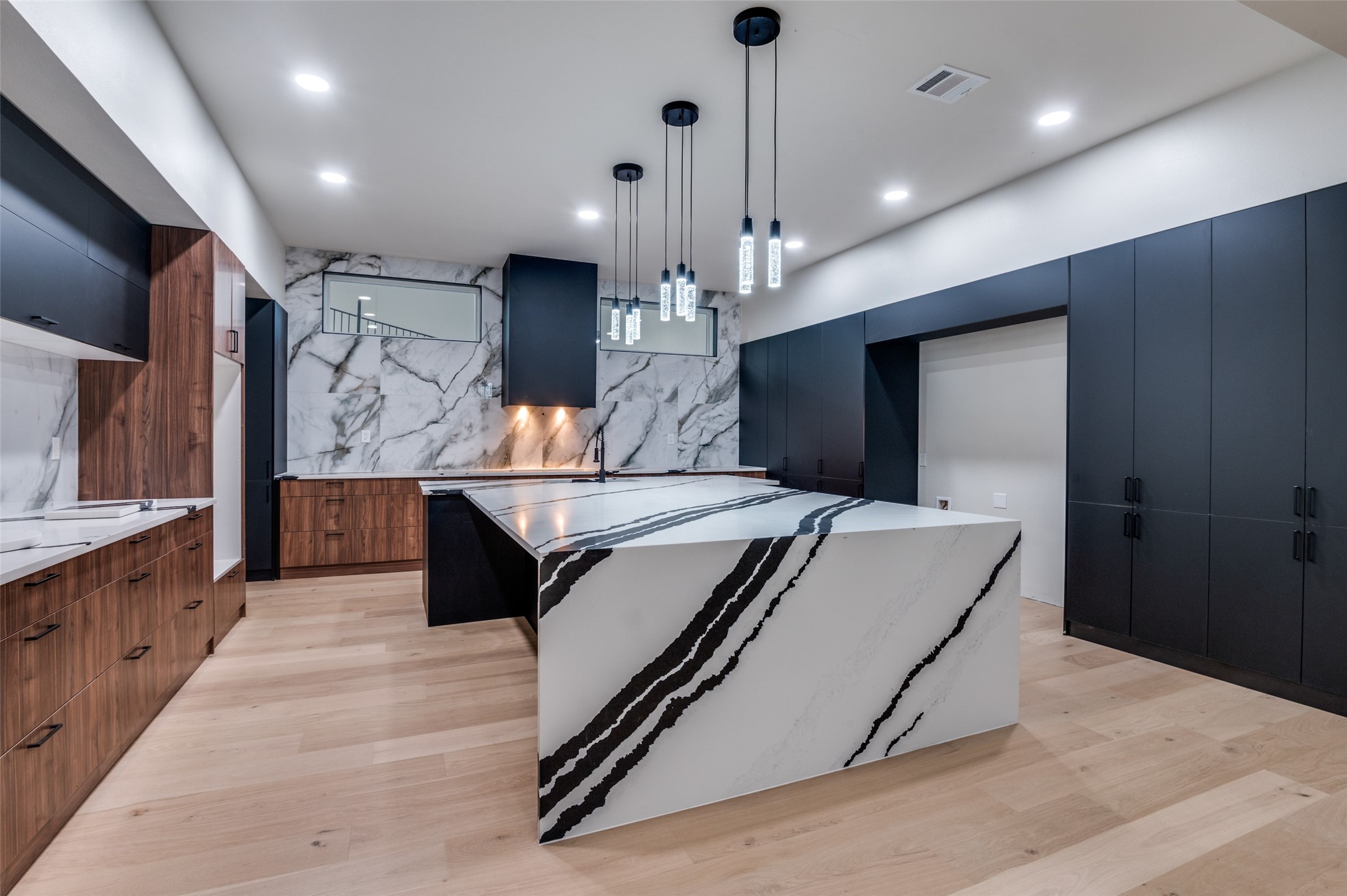 6301 Tiffany Oaks Lane