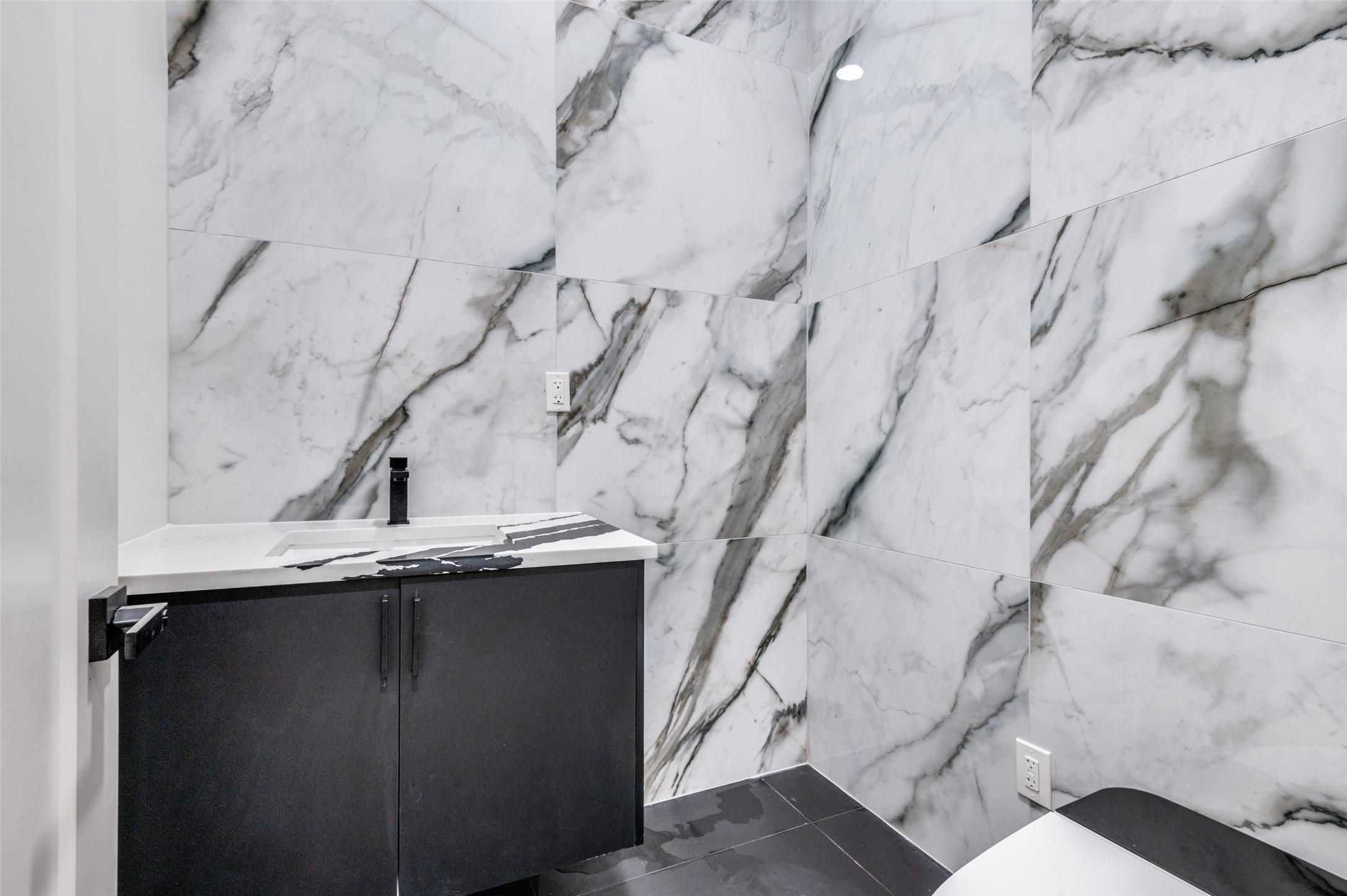 6301 Tiffany Oaks Lane