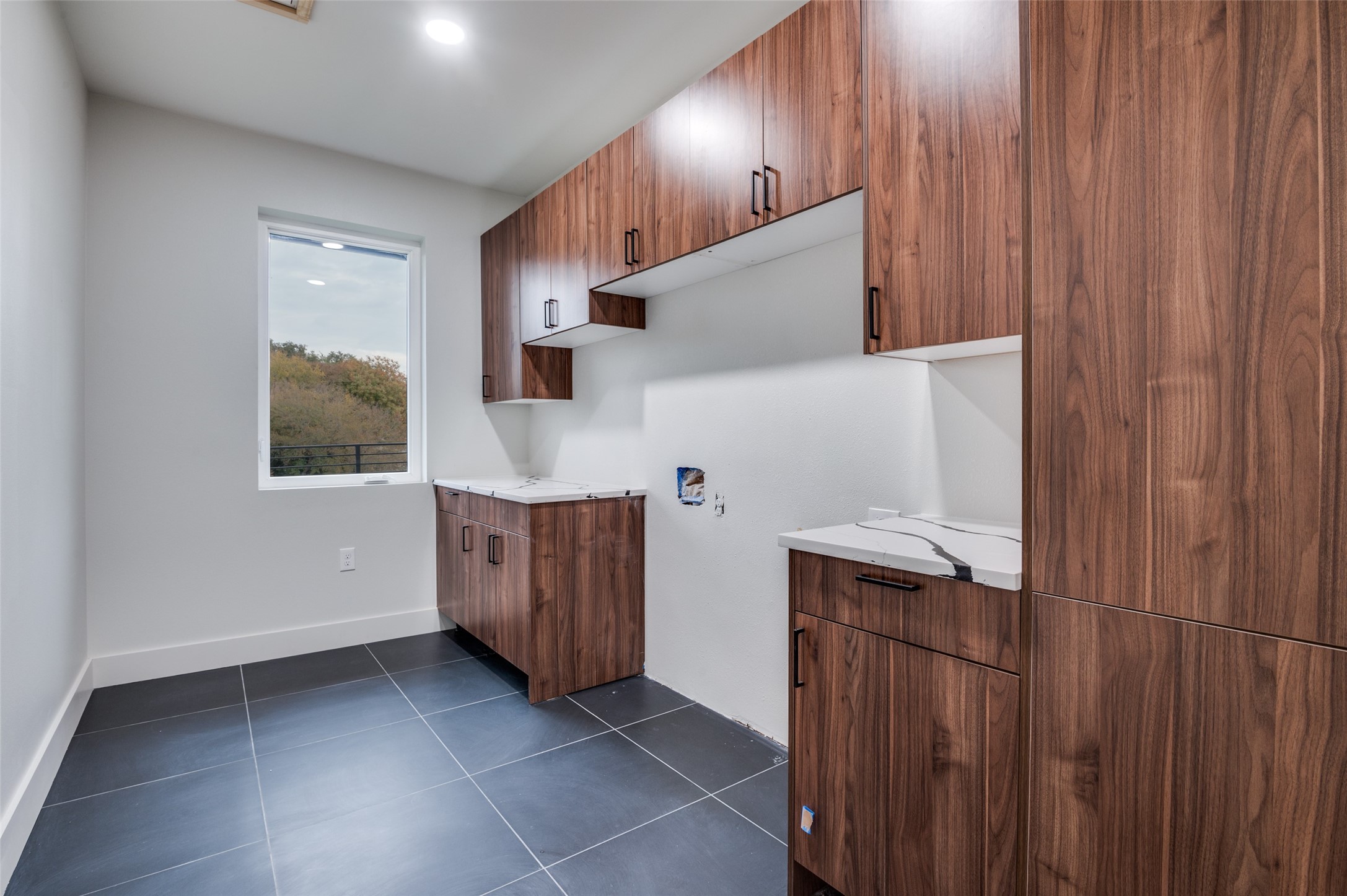 6301 Tiffany Oaks Lane