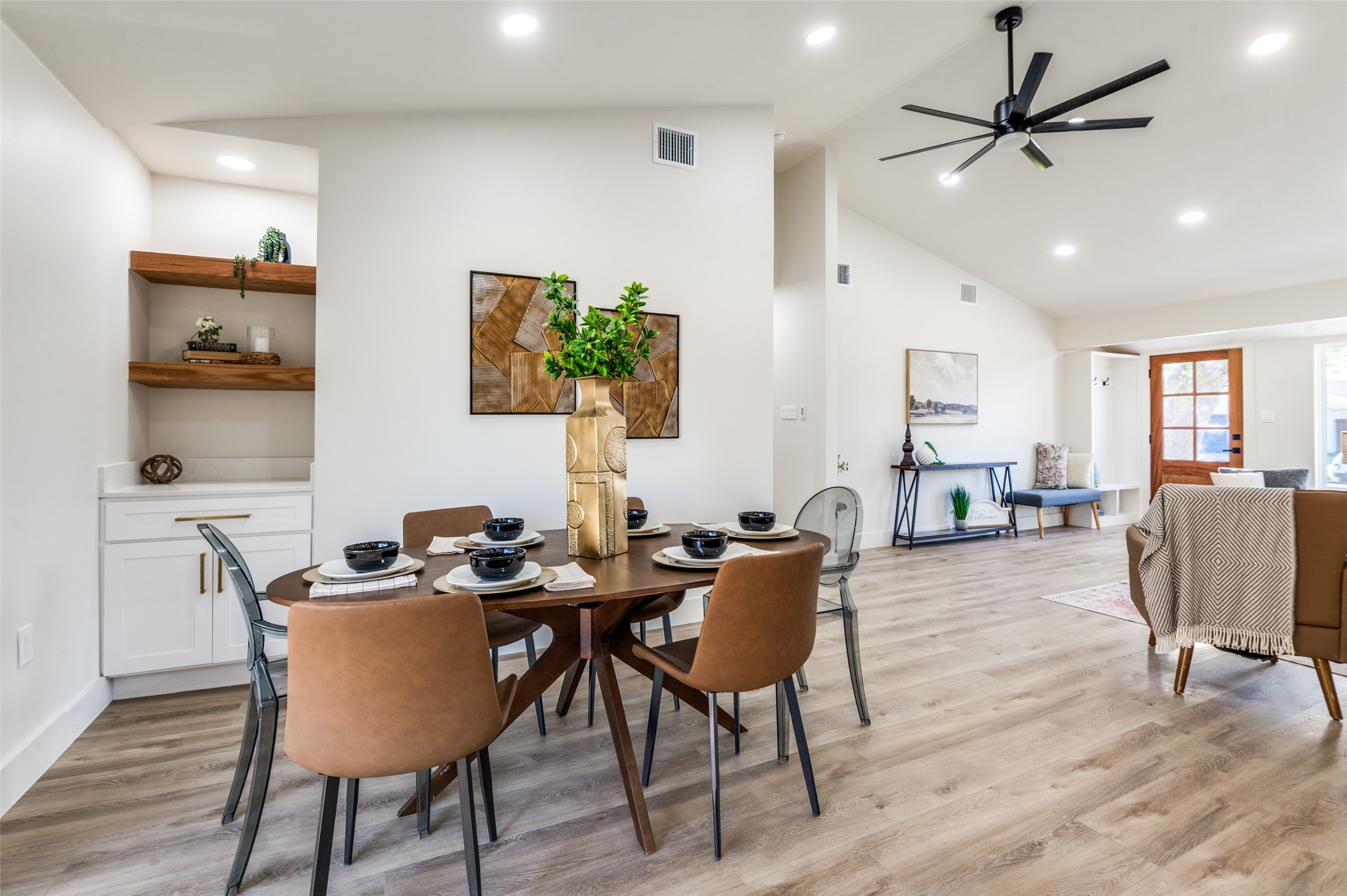 13817 Pyramid Drive