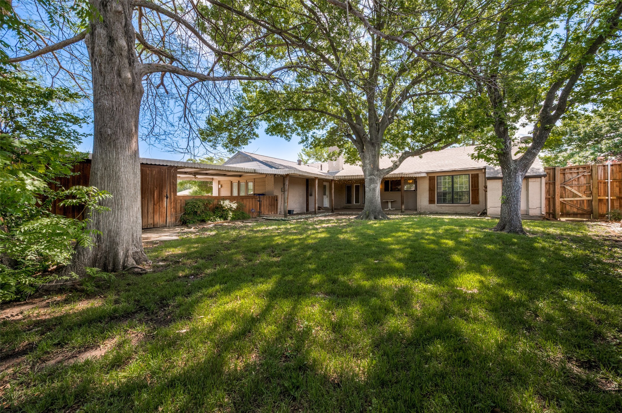 3227 Rolling Knoll Drive