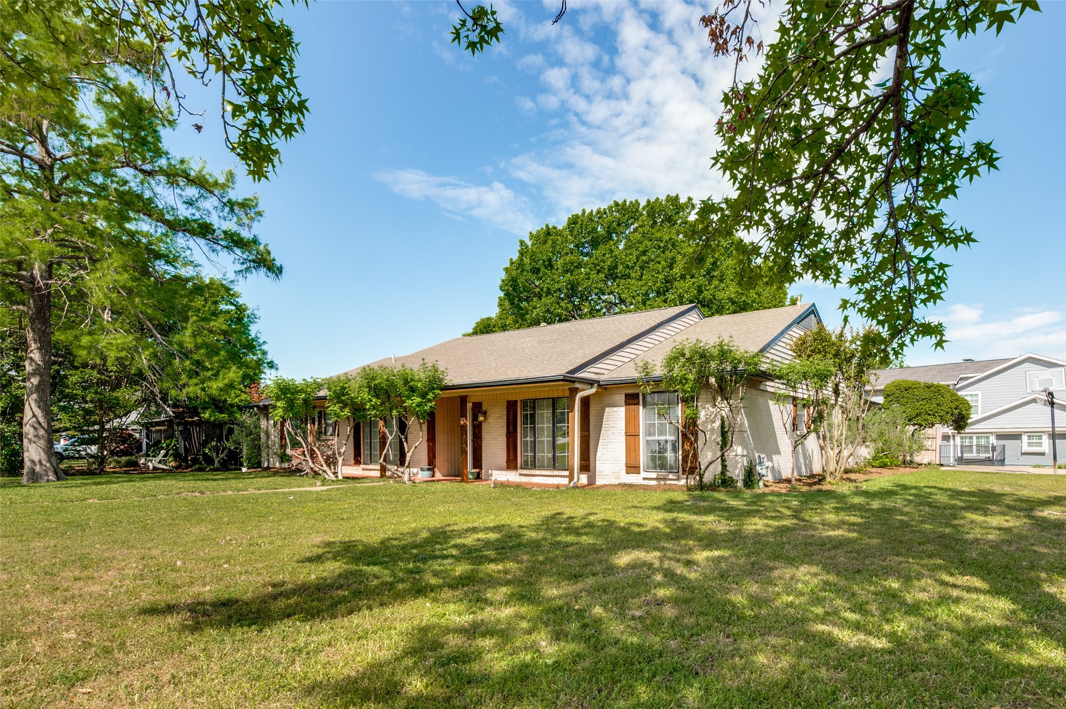 3227 Rolling Knoll Drive