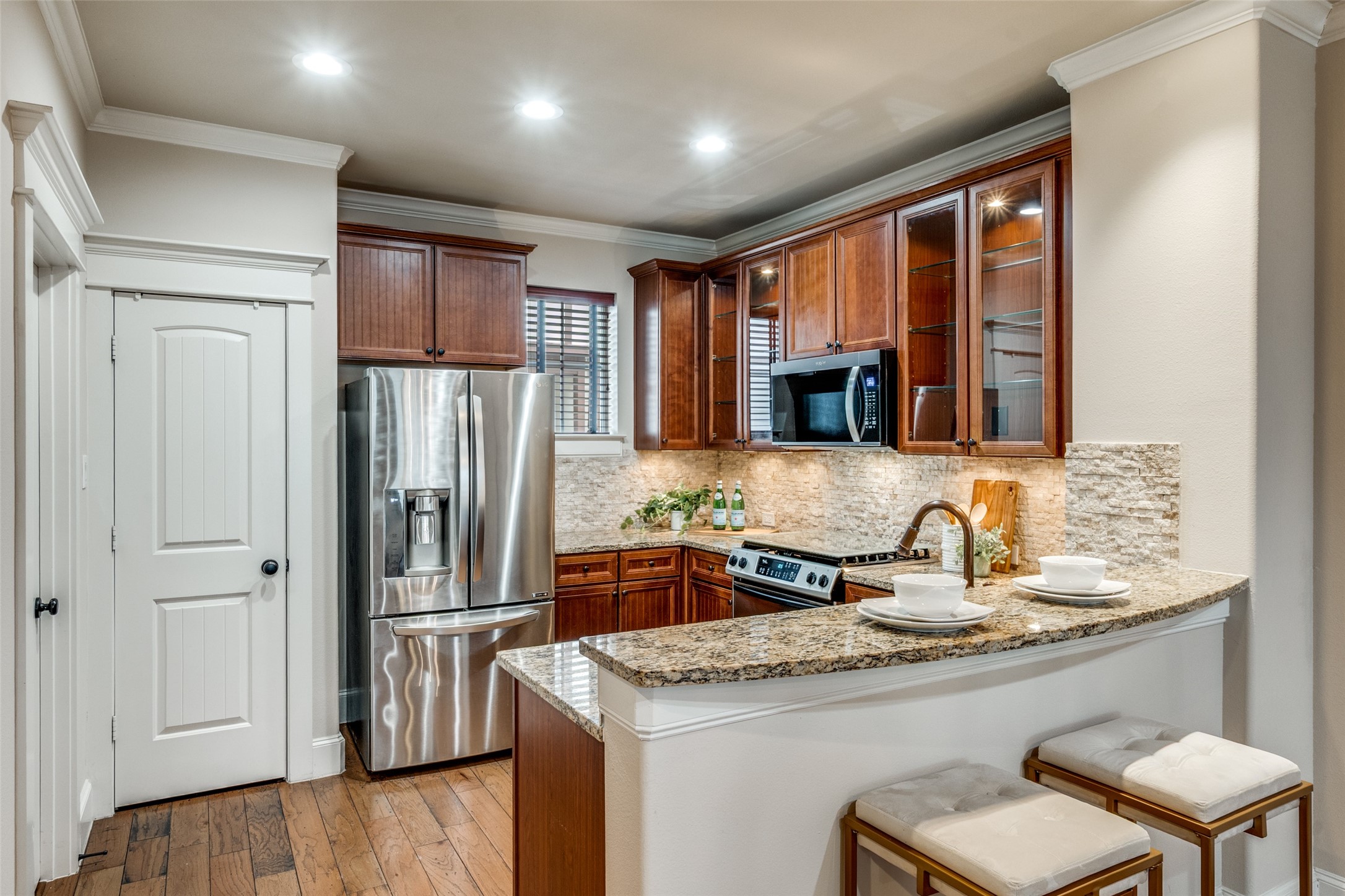 1600 Abrams Road 54