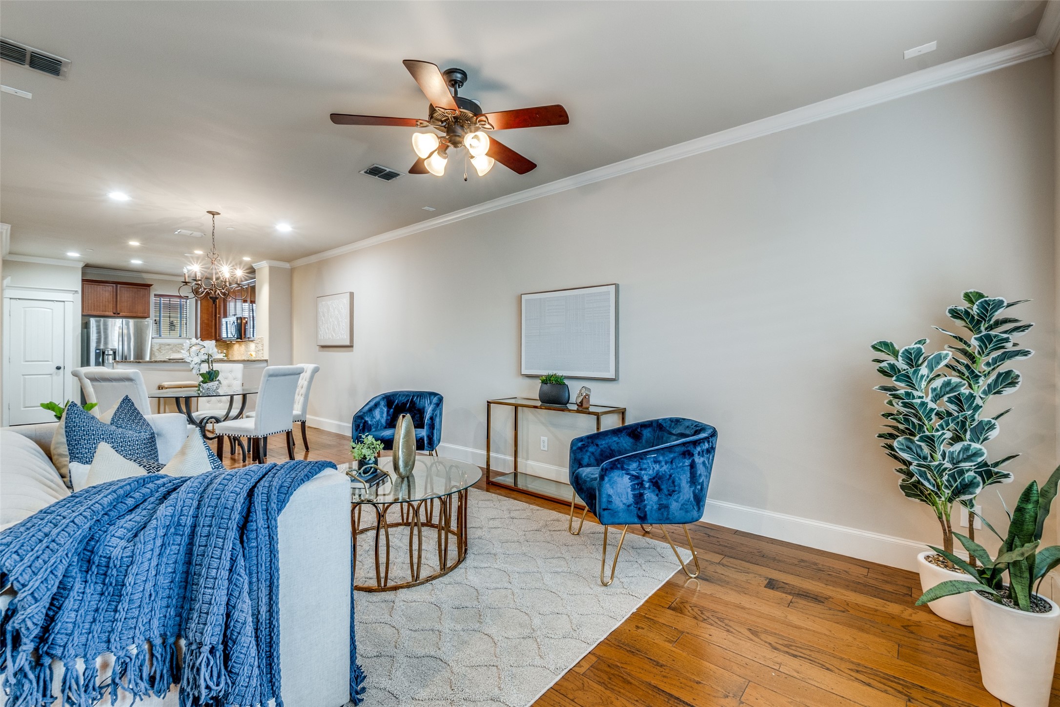 1600 Abrams Road 54