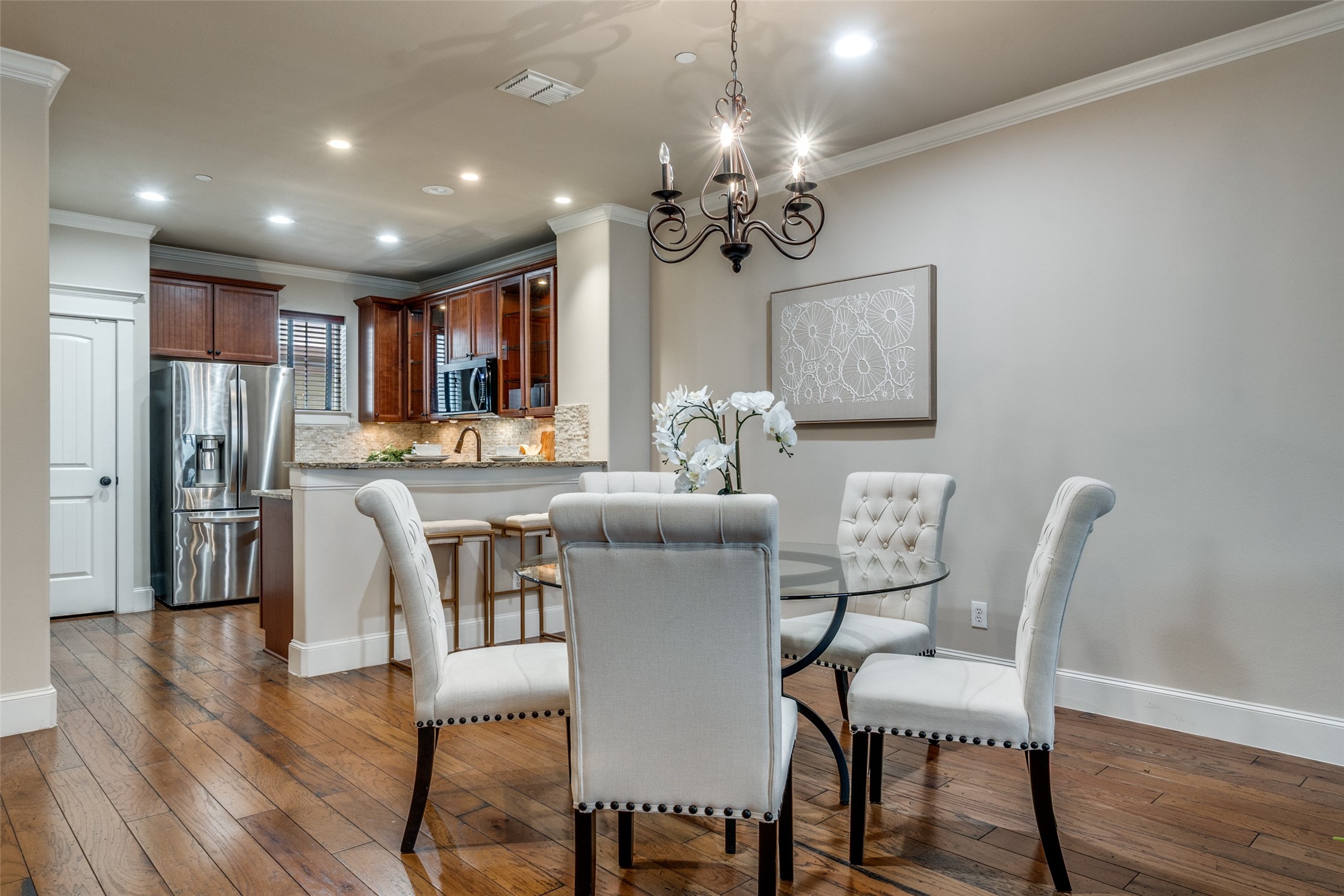 1600 Abrams Road 54