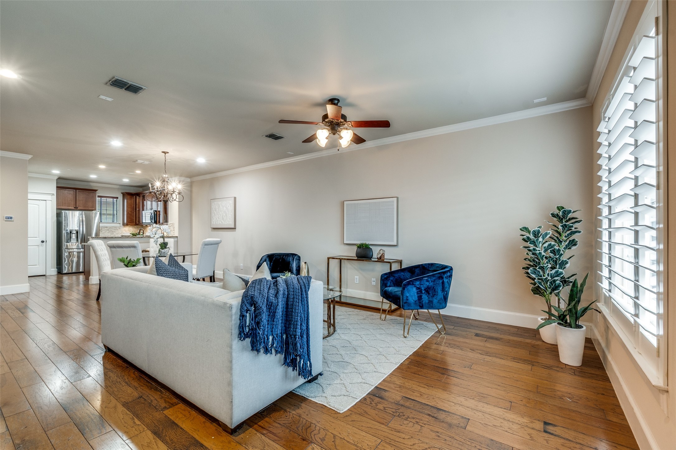 1600 Abrams Road 54