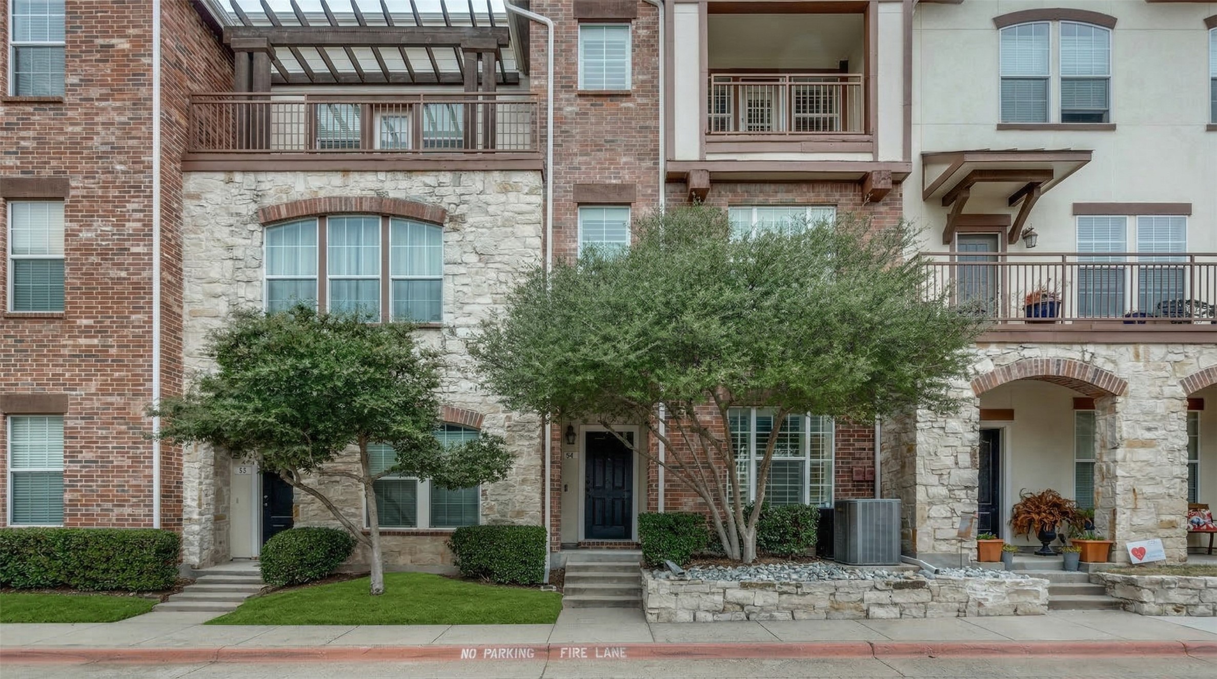 1600 Abrams Road 54
