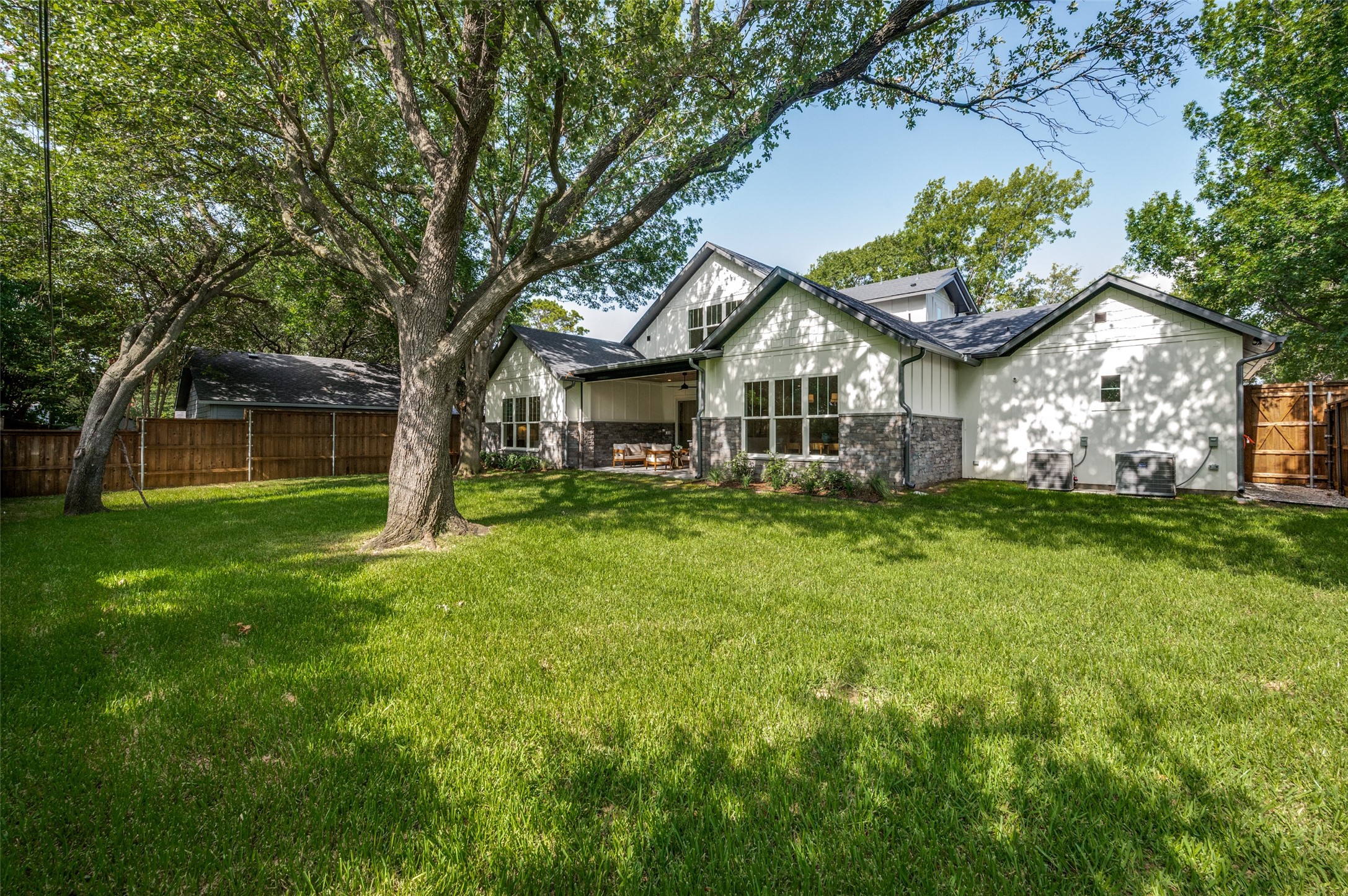 14540 Tamerisk Lane