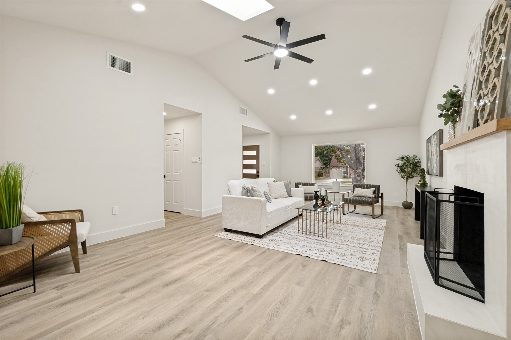 2931 Maydelle Lane
