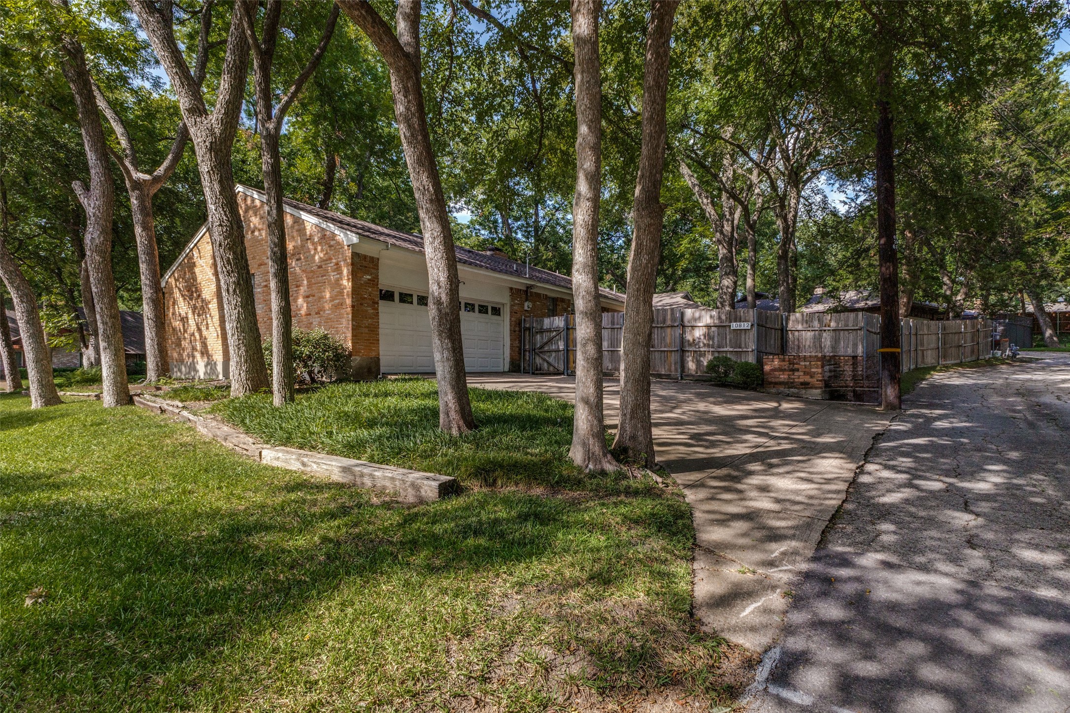 10812 Lochspring Drive