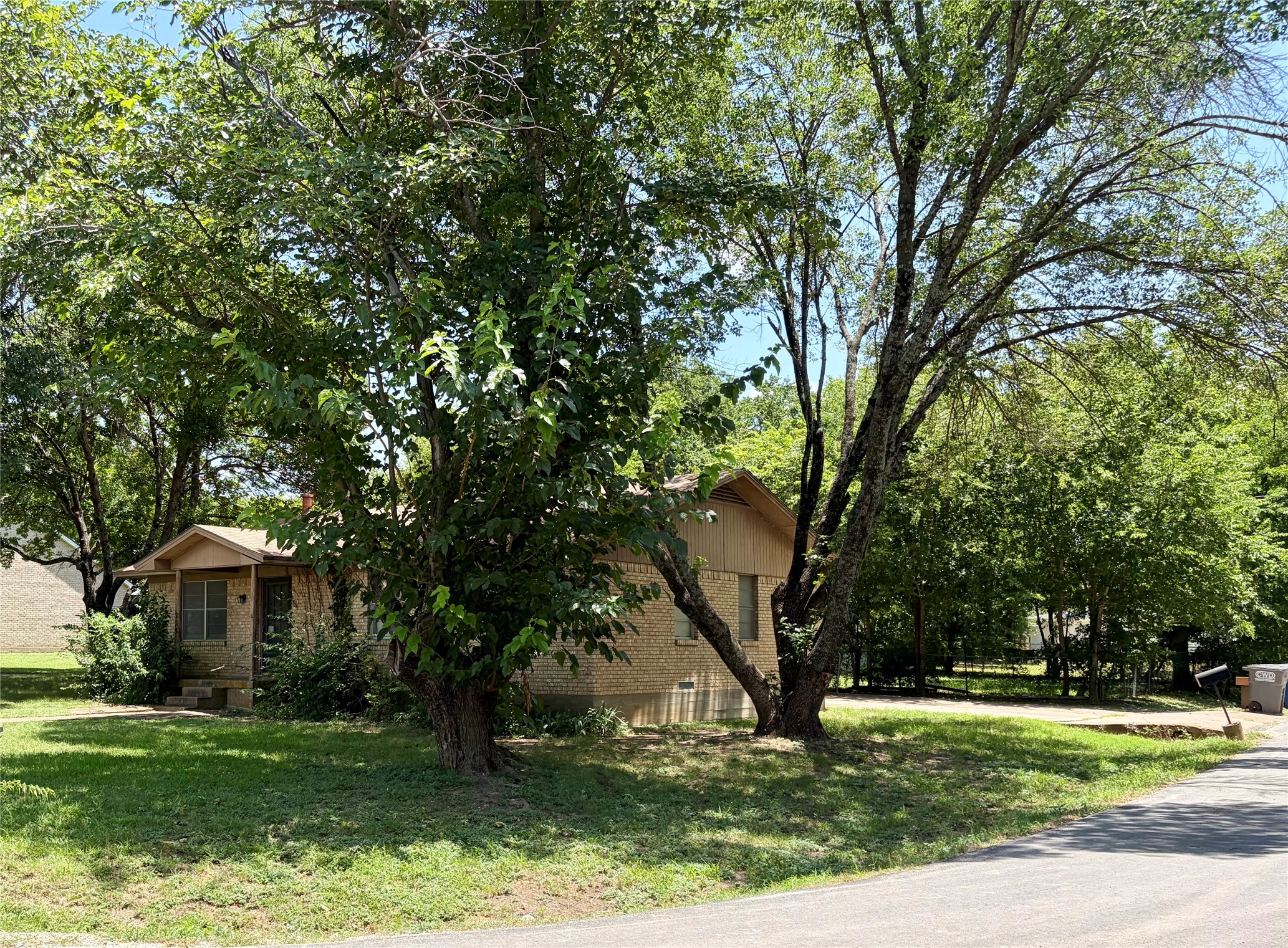 223 Sperry Lane