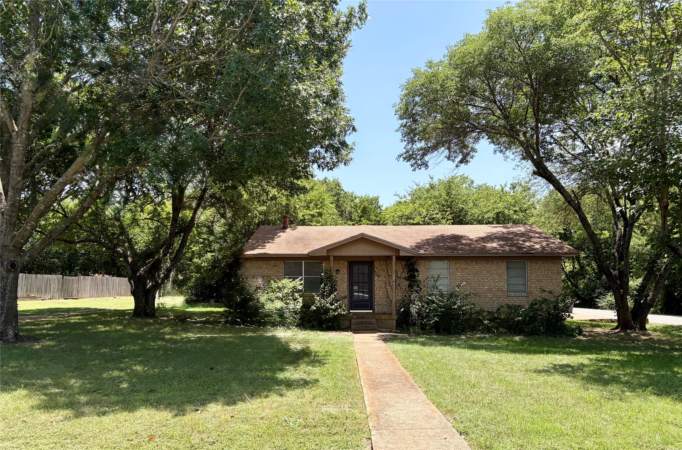 223 Sperry Lane