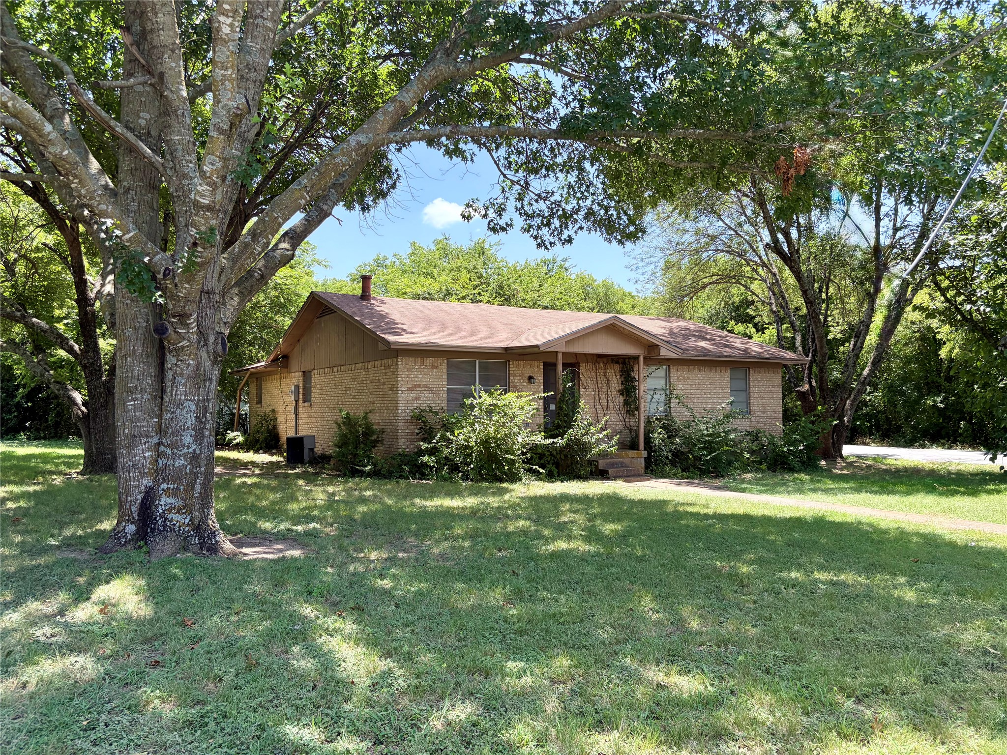 223 Sperry Lane