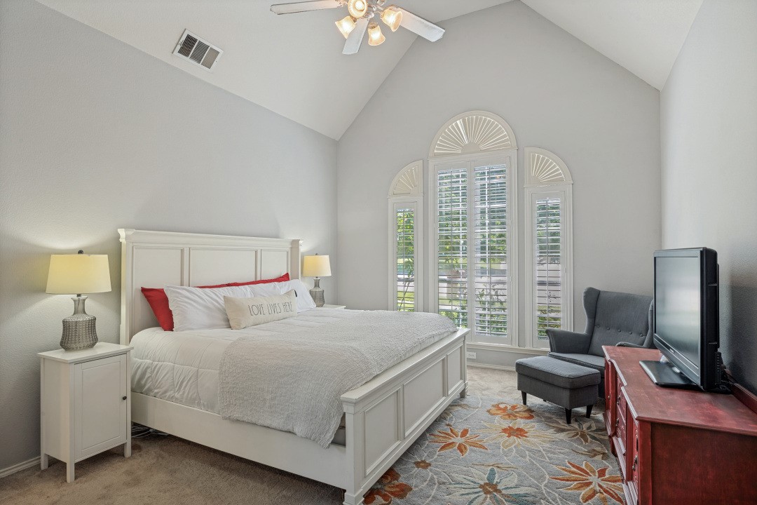 3701 Daffodil Lane