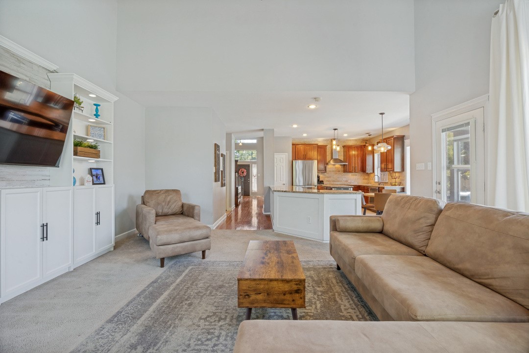 3701 Daffodil Lane