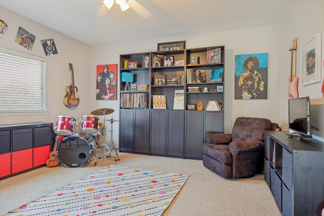 3701 Daffodil Lane