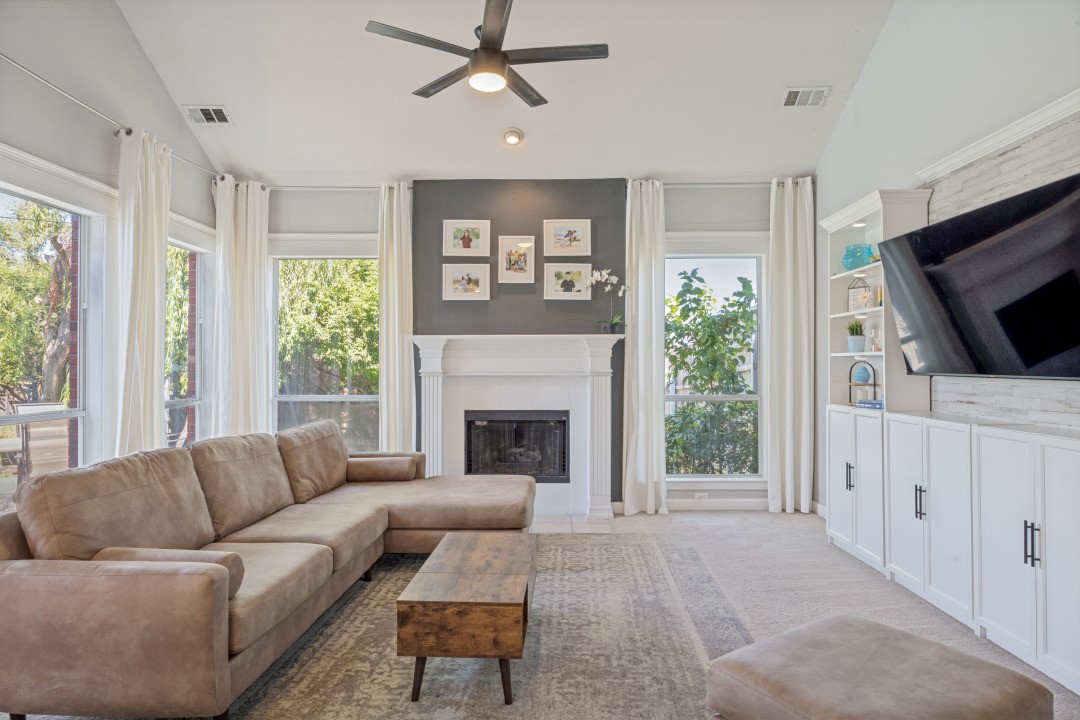 3701 Daffodil Lane