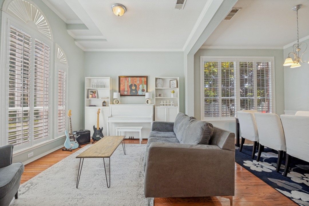 3701 Daffodil Lane
