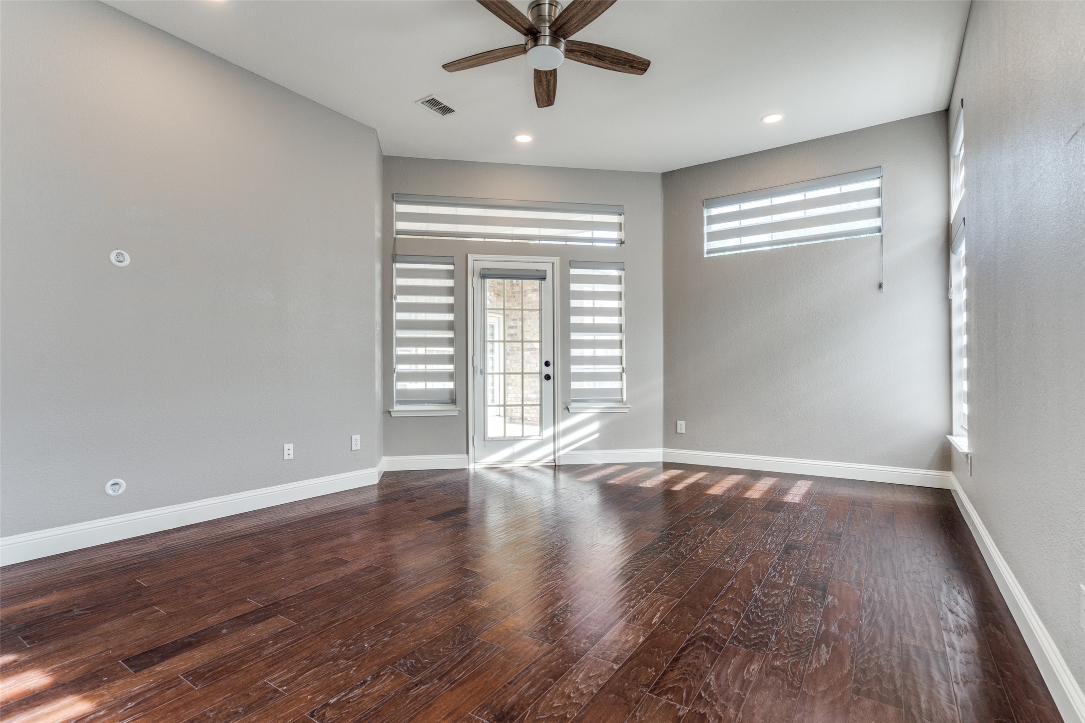 2913 Bellerive Drive