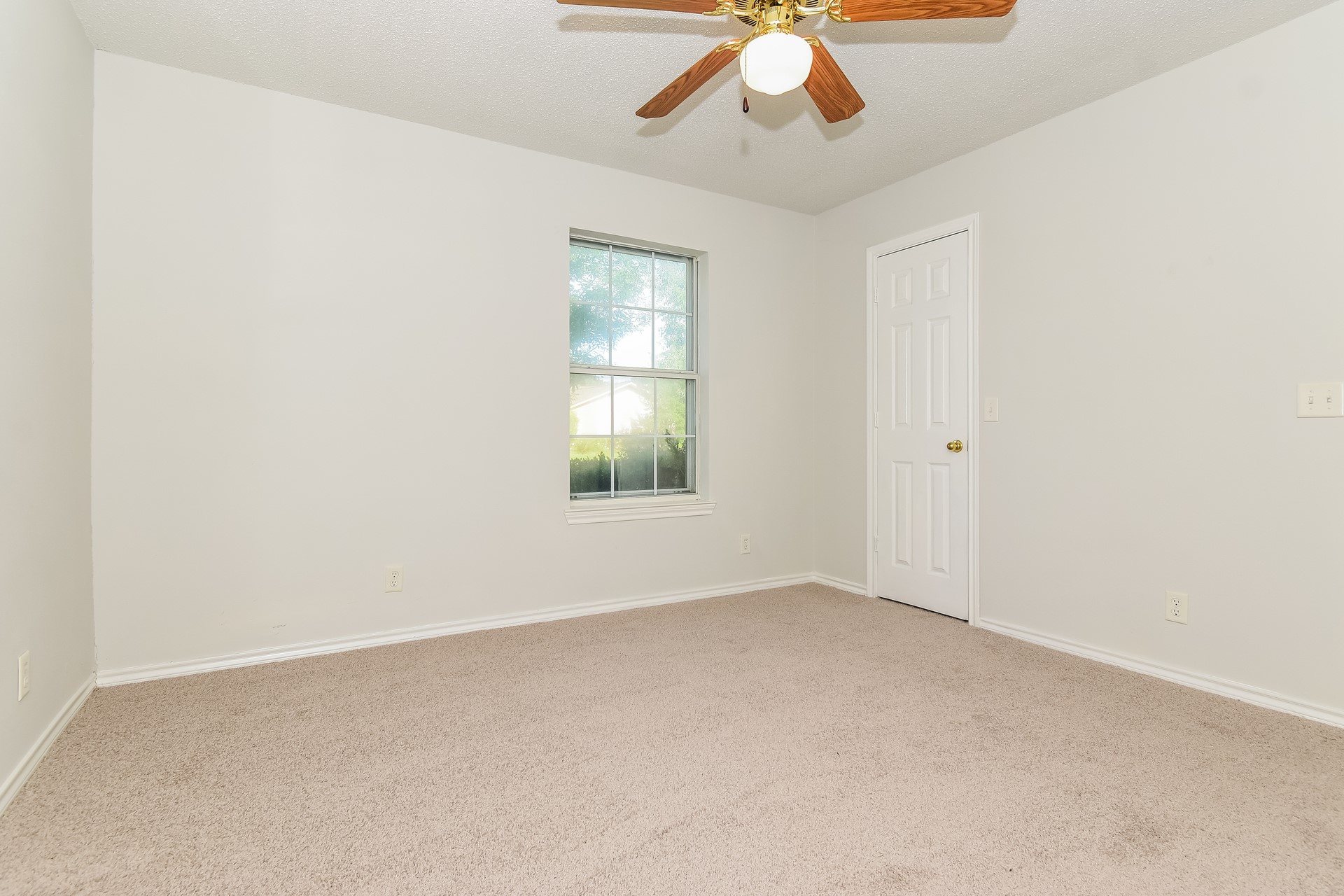 2127 N Village Drive