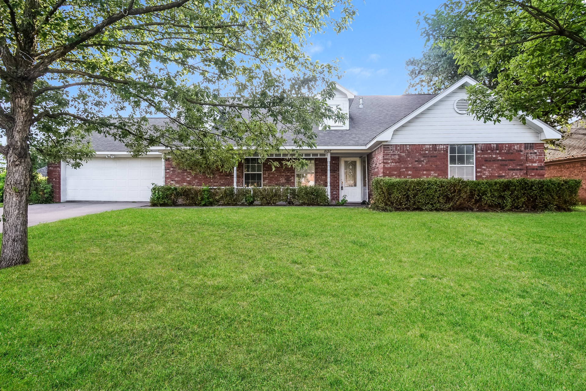 2127 N Village Drive