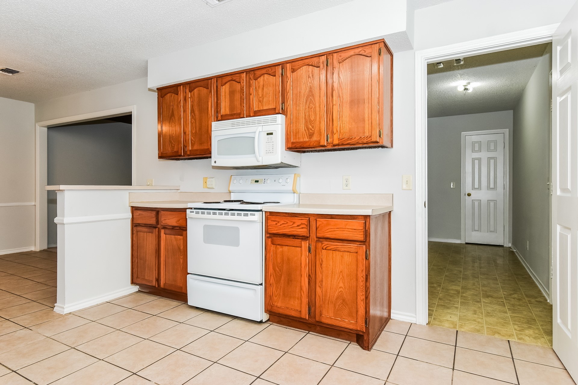 2127 N Village Drive