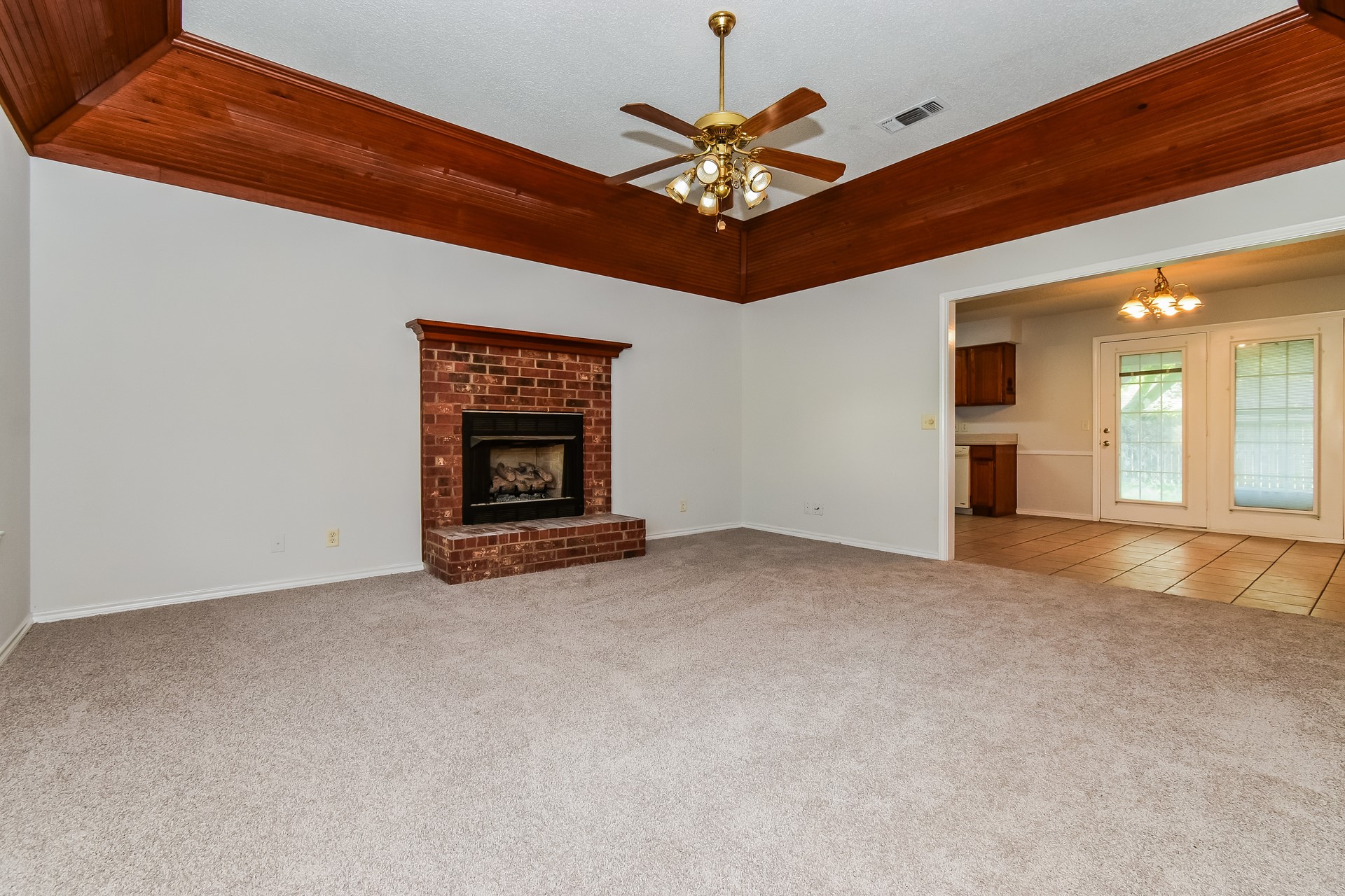 2127 N Village Drive
