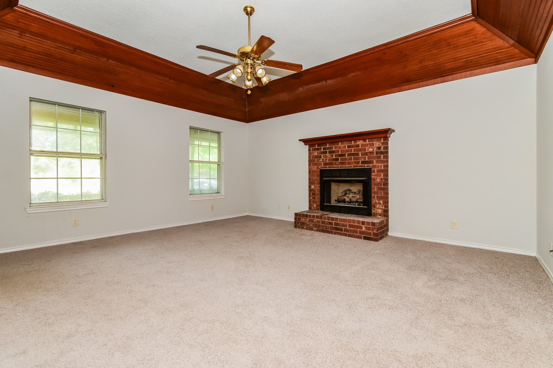 2127 N Village Drive