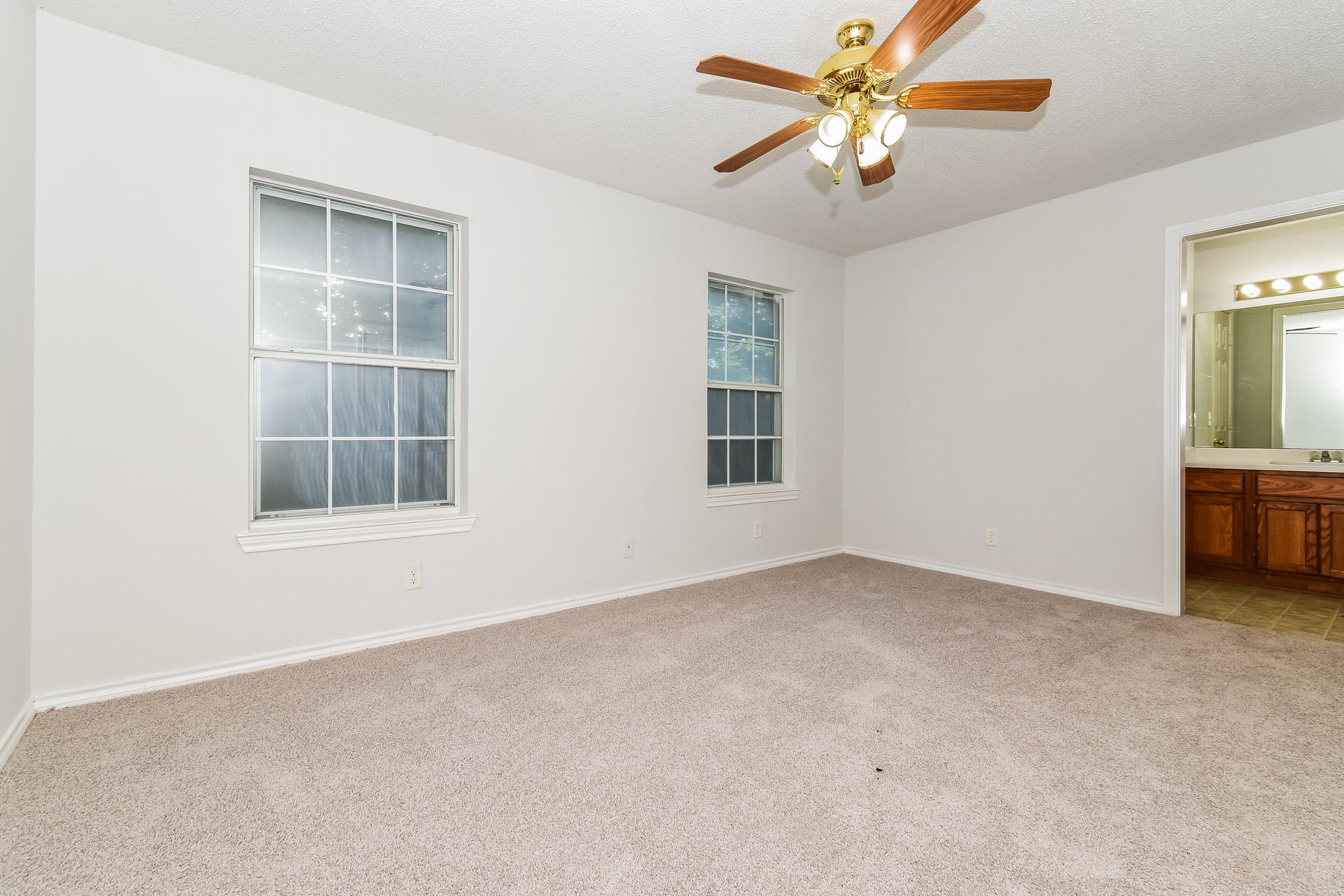 2127 N Village Drive